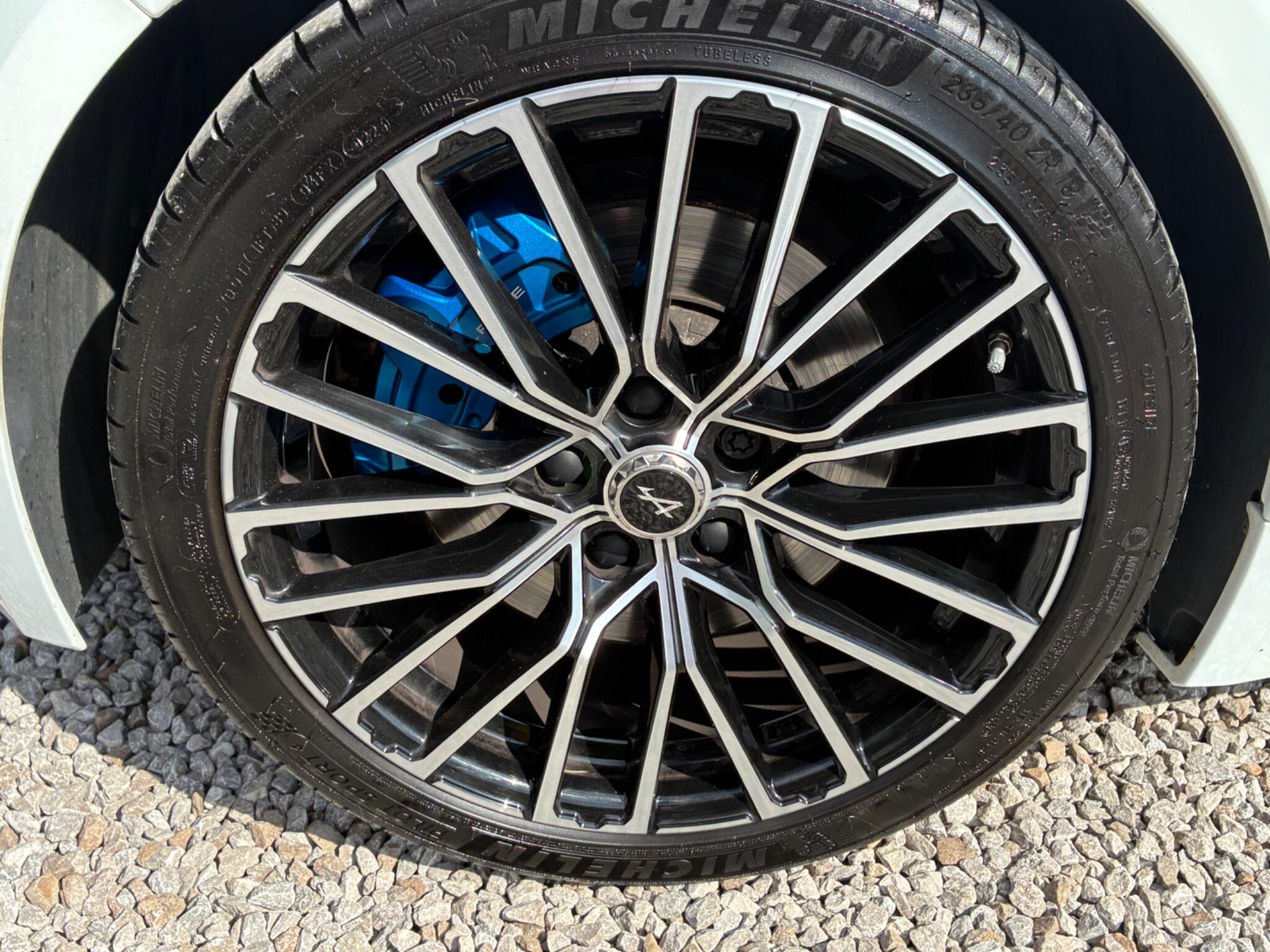 Alpine A110 view 9