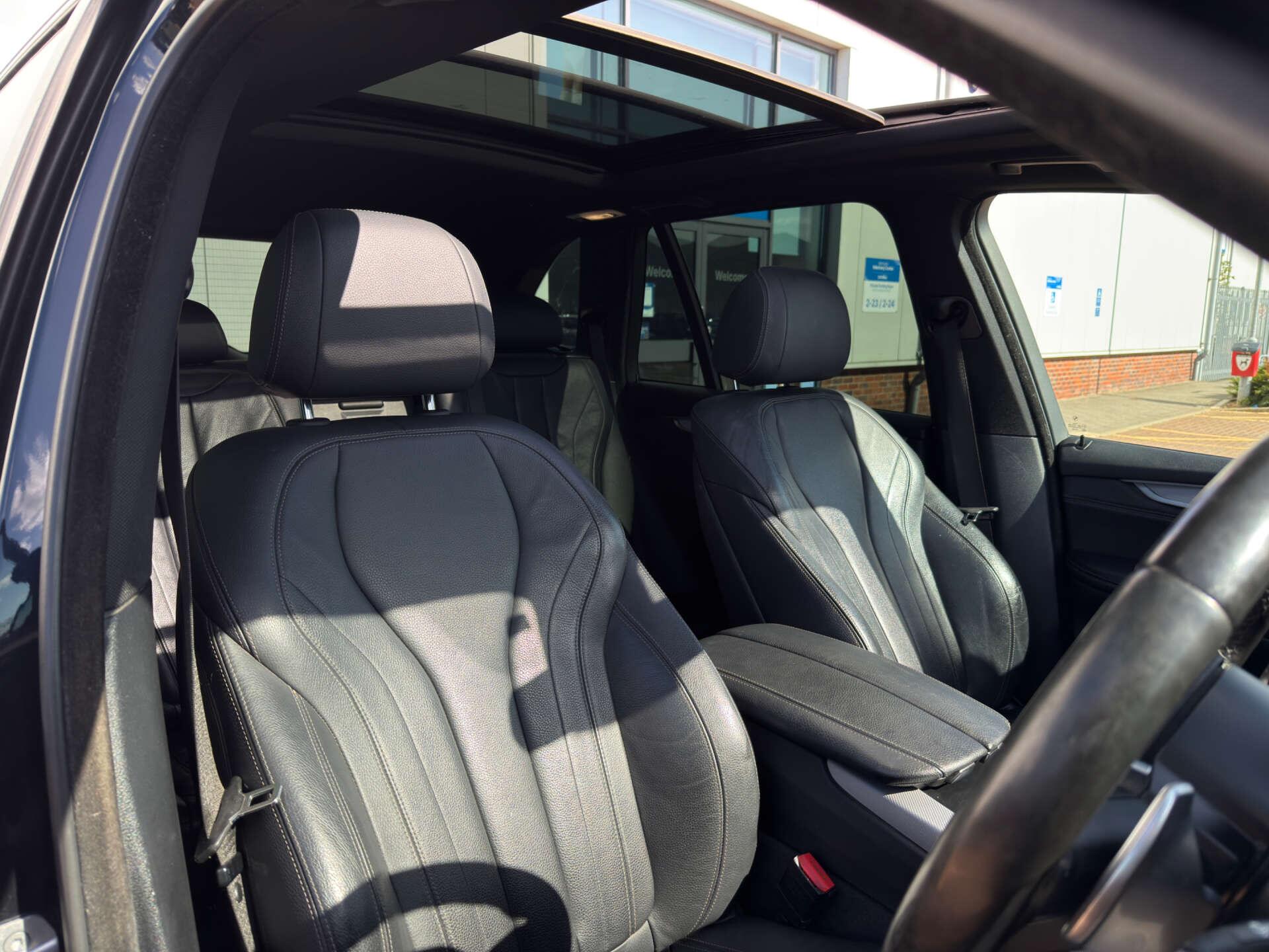 BMW X5 view 15