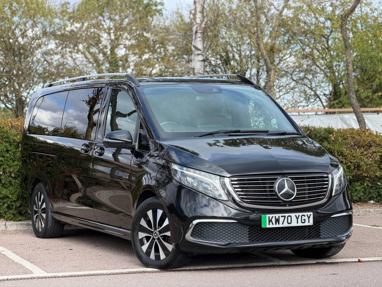 Mercedes-Benz Eqv view 60