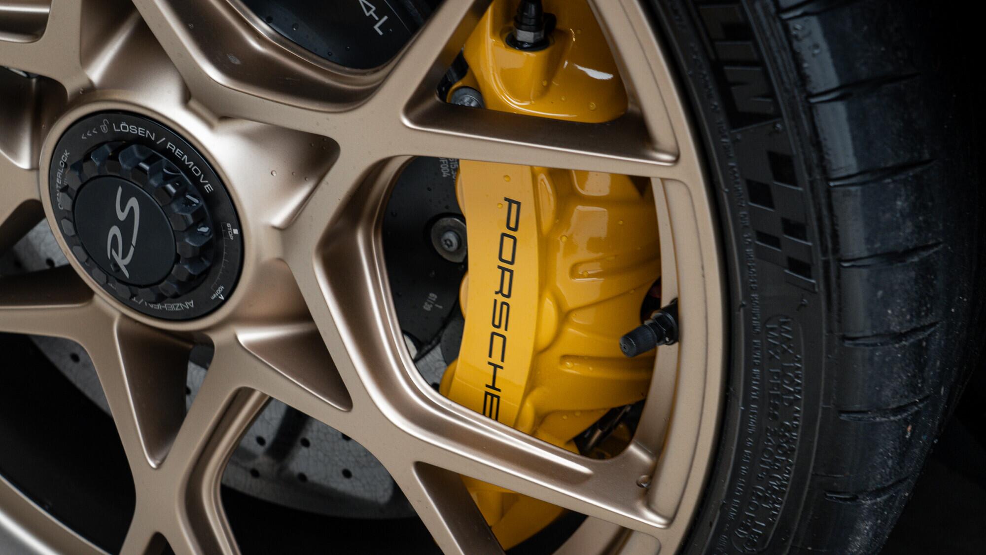Porsche 718 Cayman view 9
