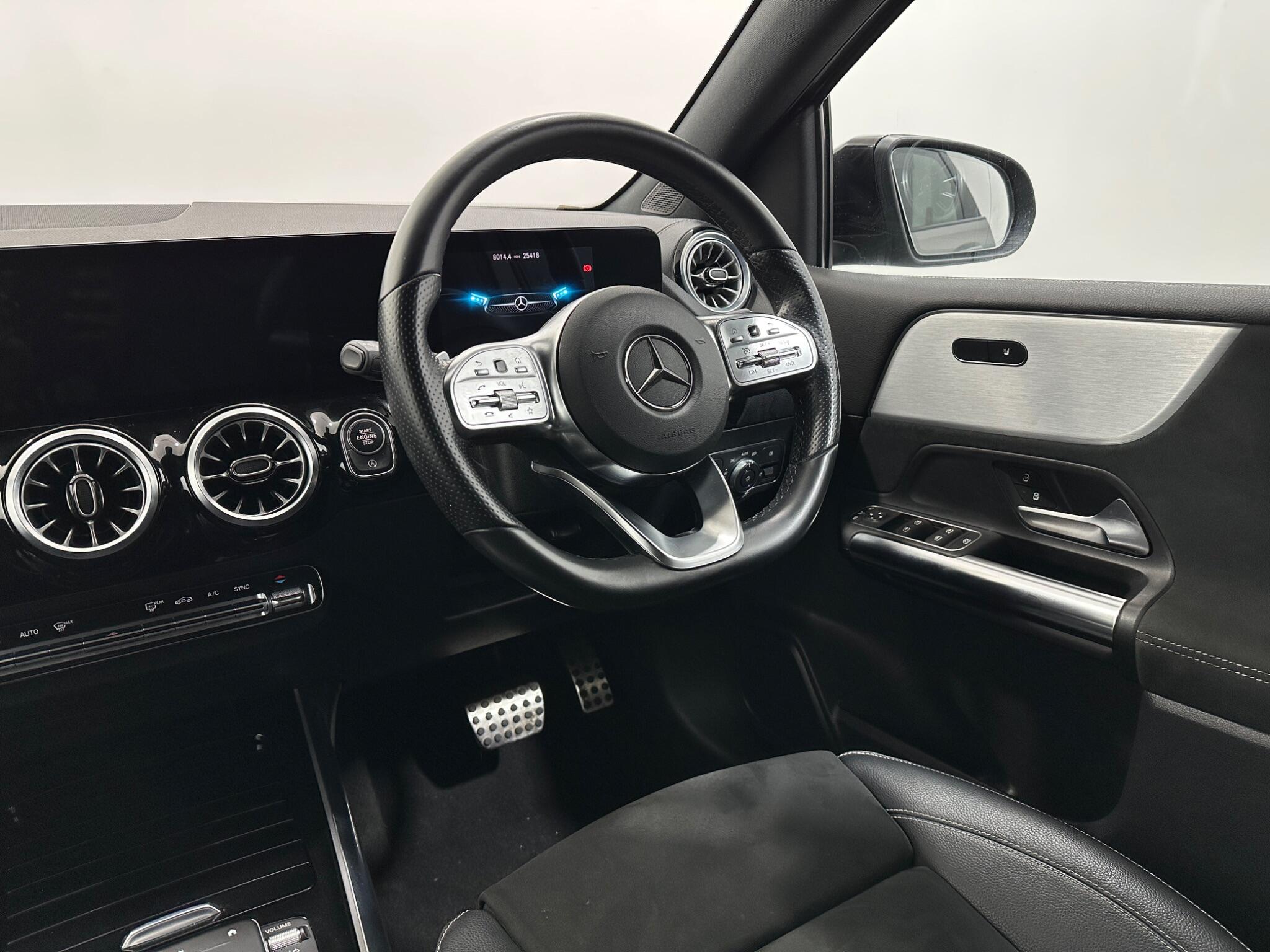 Mercedes-Benz B-Class view 12