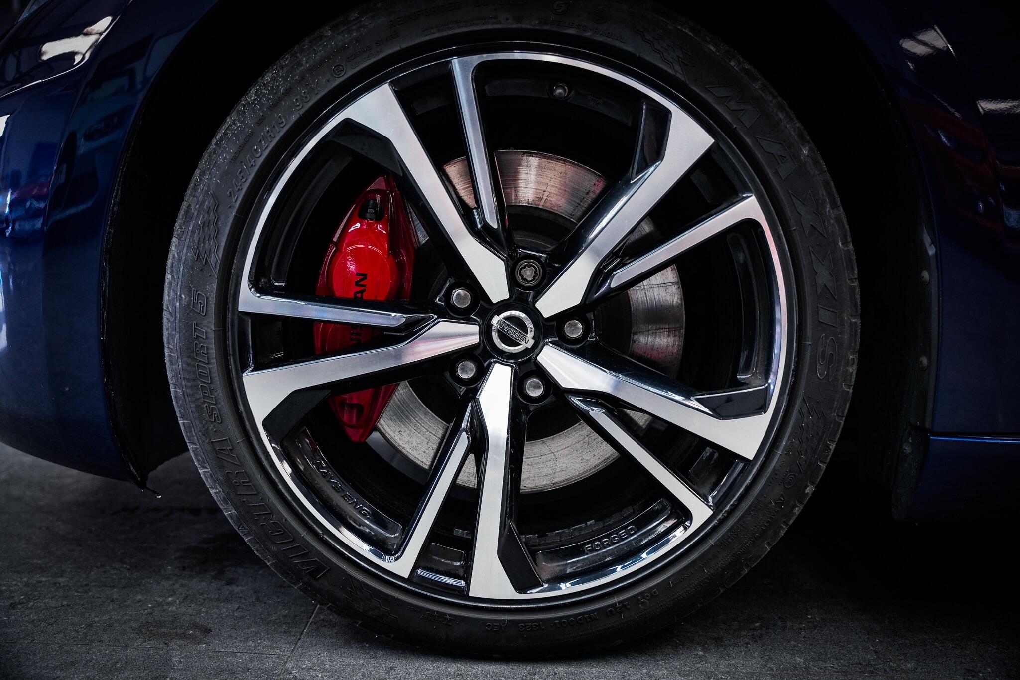 Nissan 370z view 28