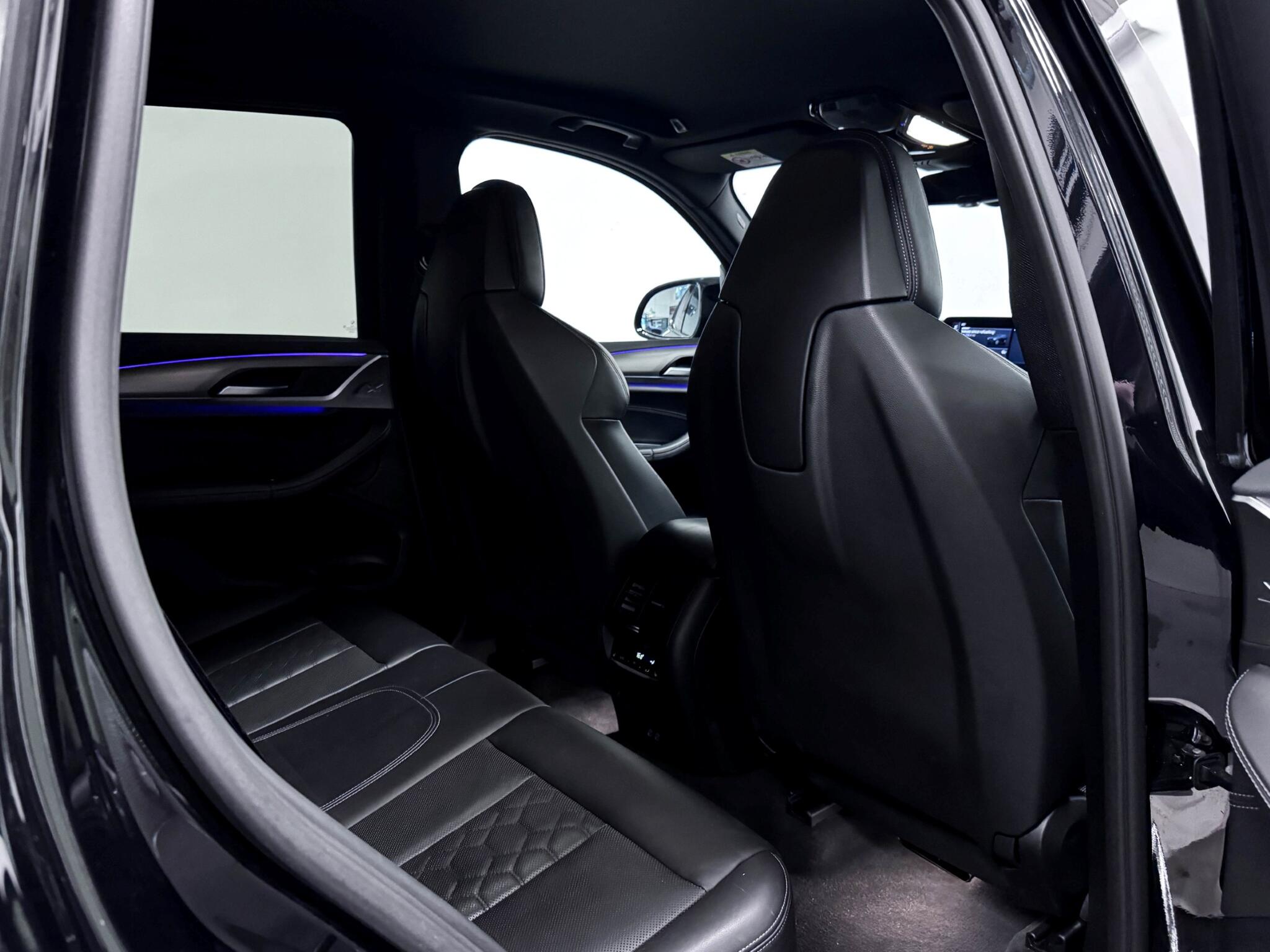 BMW X3 M view 9