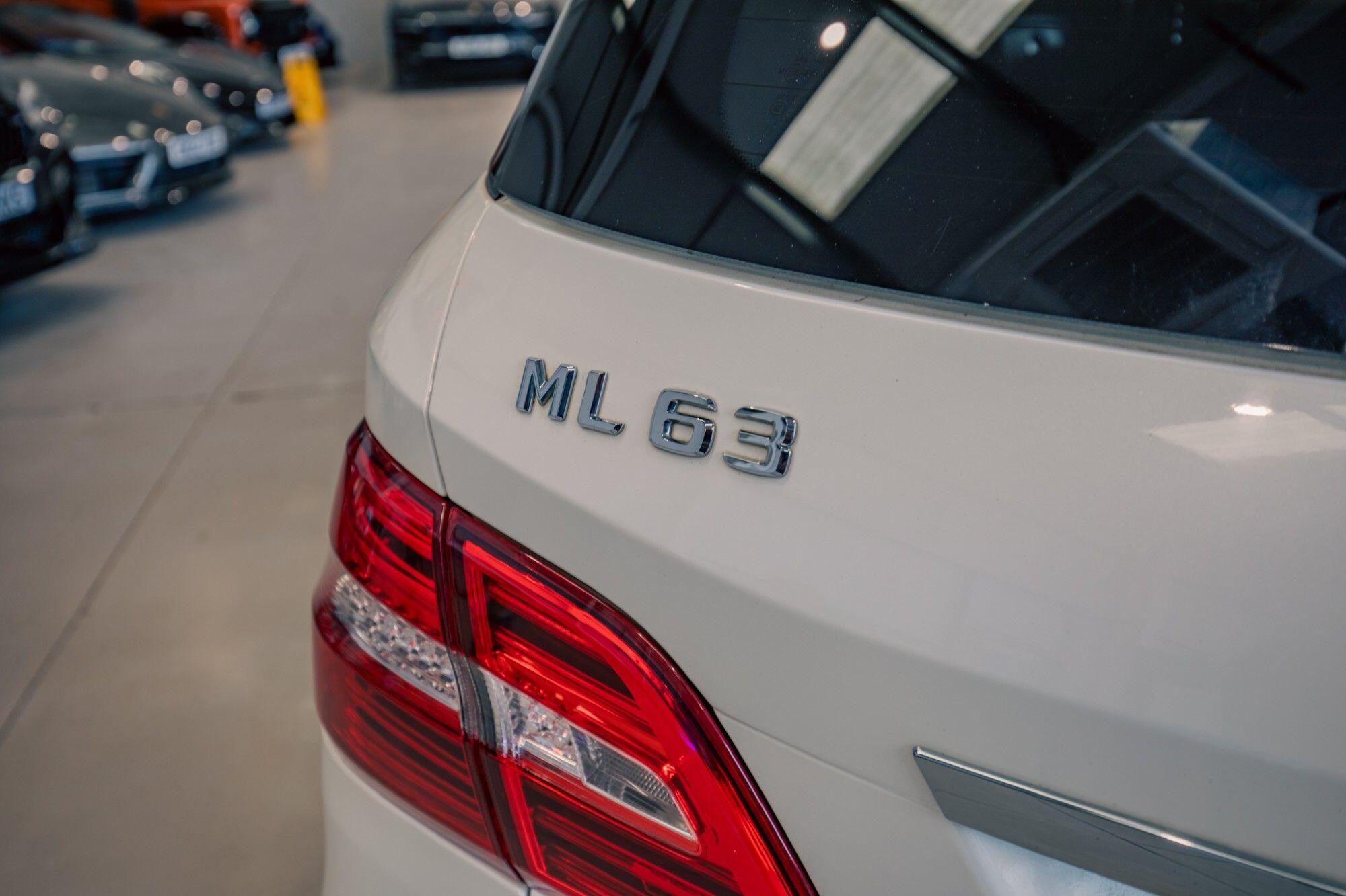 Mercedes-Benz M-Class view 6
