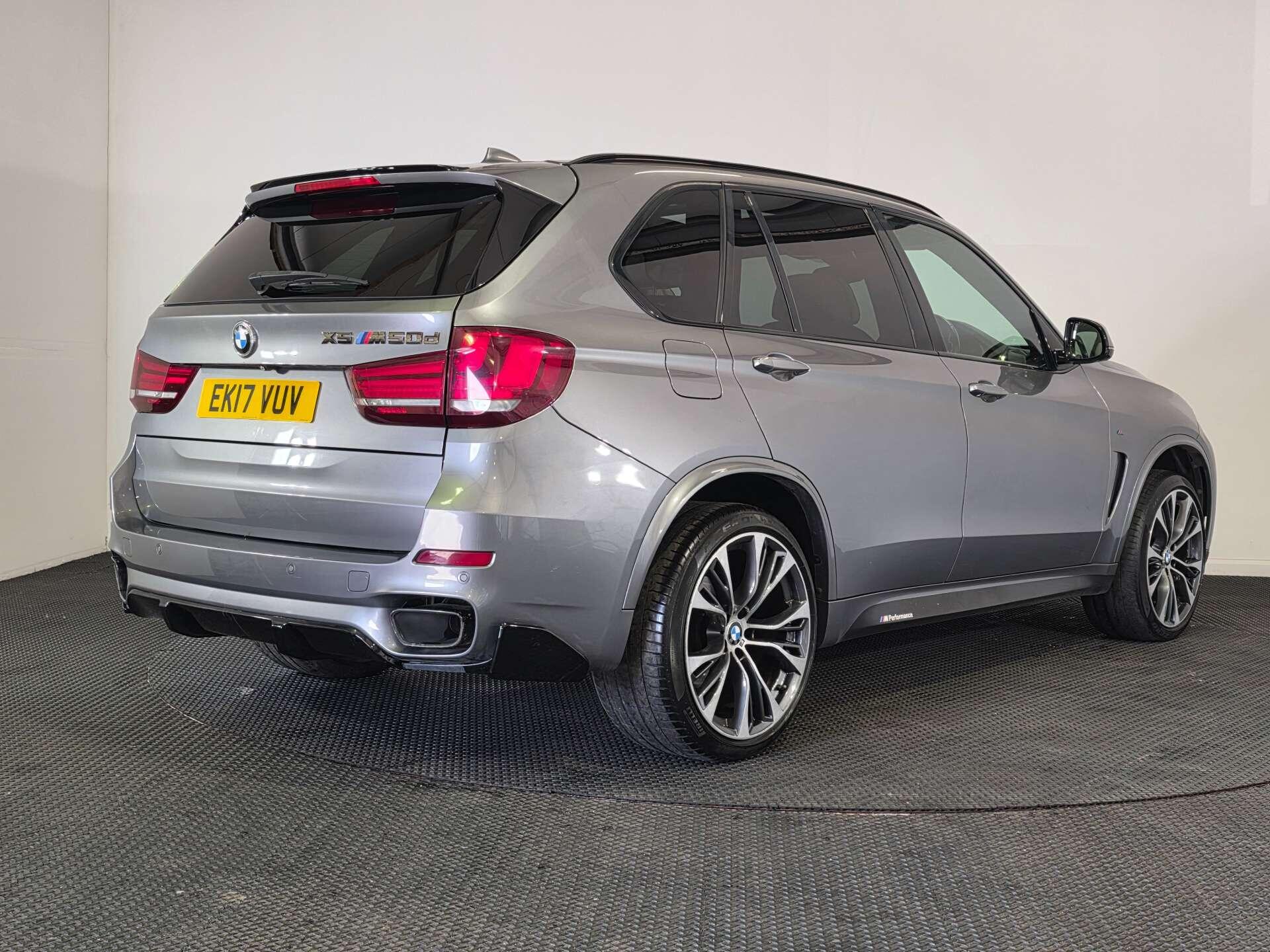 BMW X5 view 7