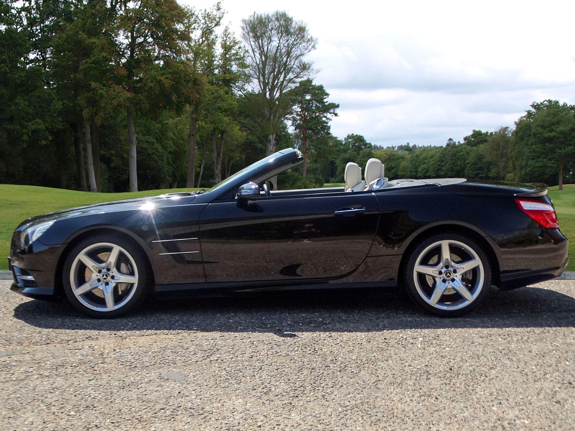 Mercedes-Benz SL view 2