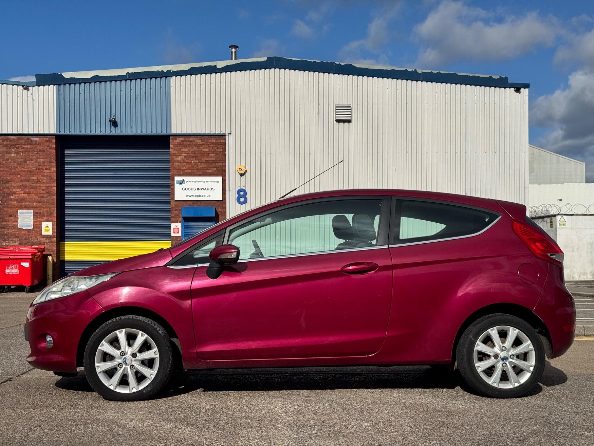 Ford Fiesta view 11