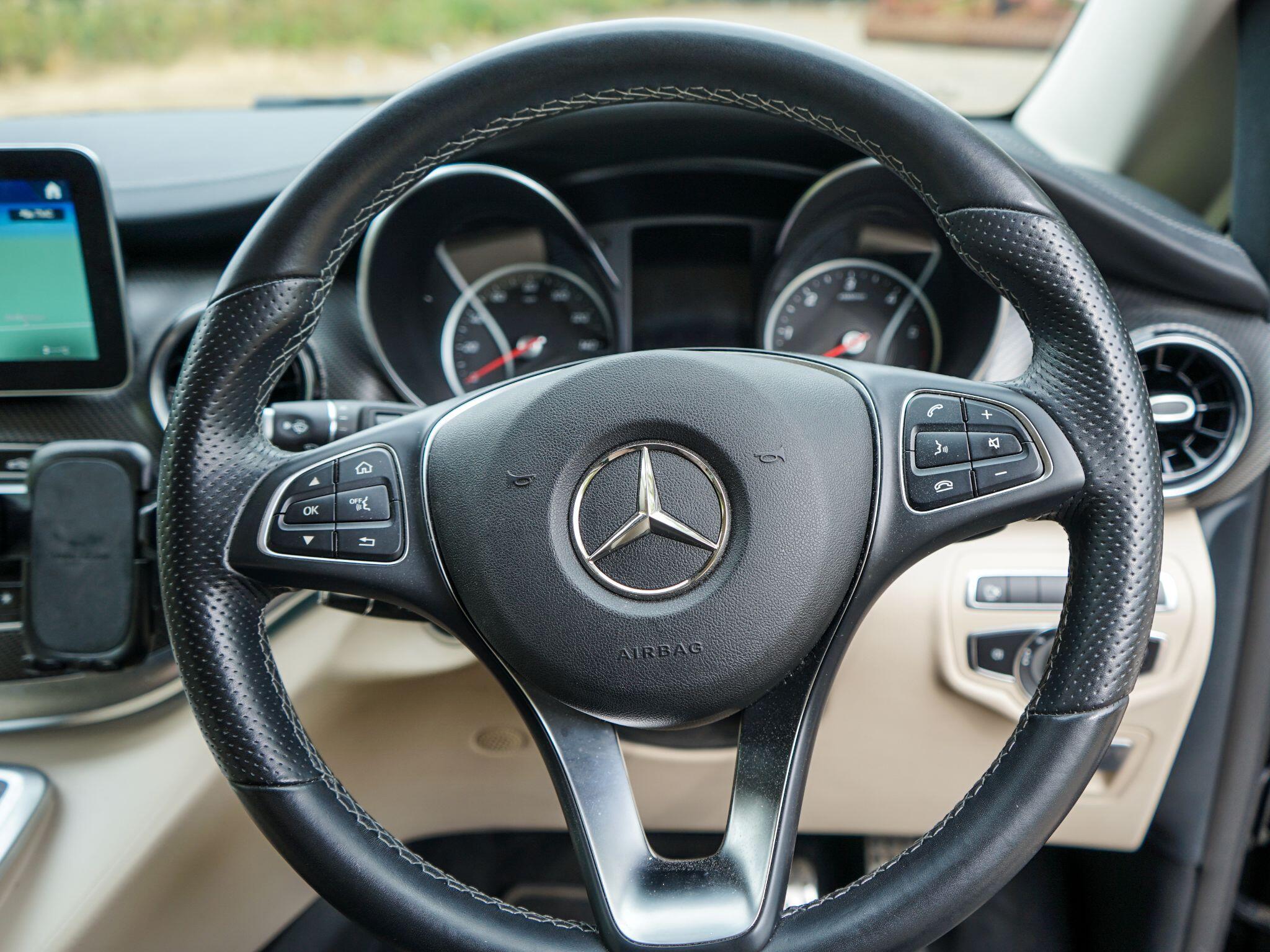 Mercedes-Benz V Class view 6