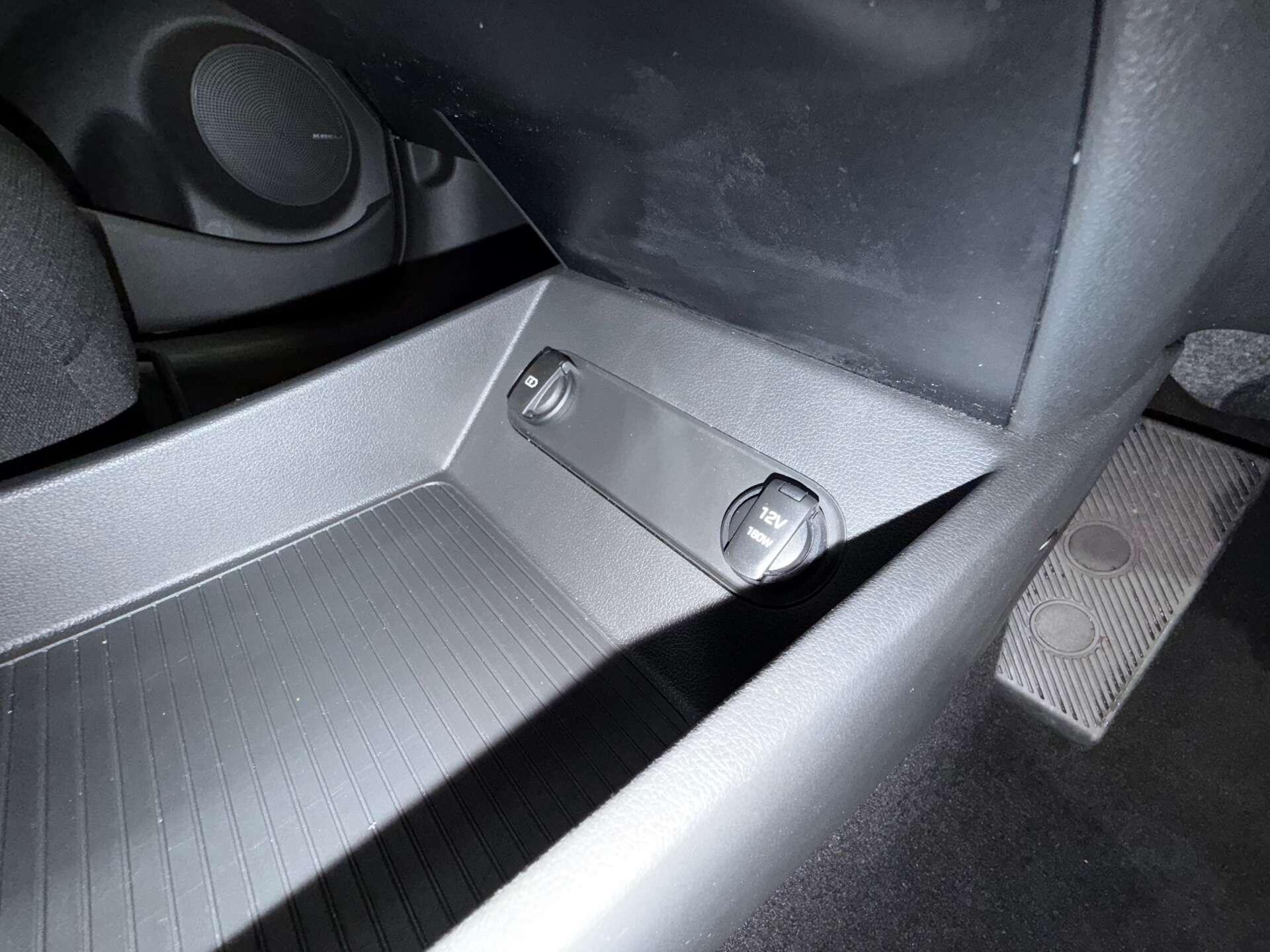 Hyundai Kona view 17