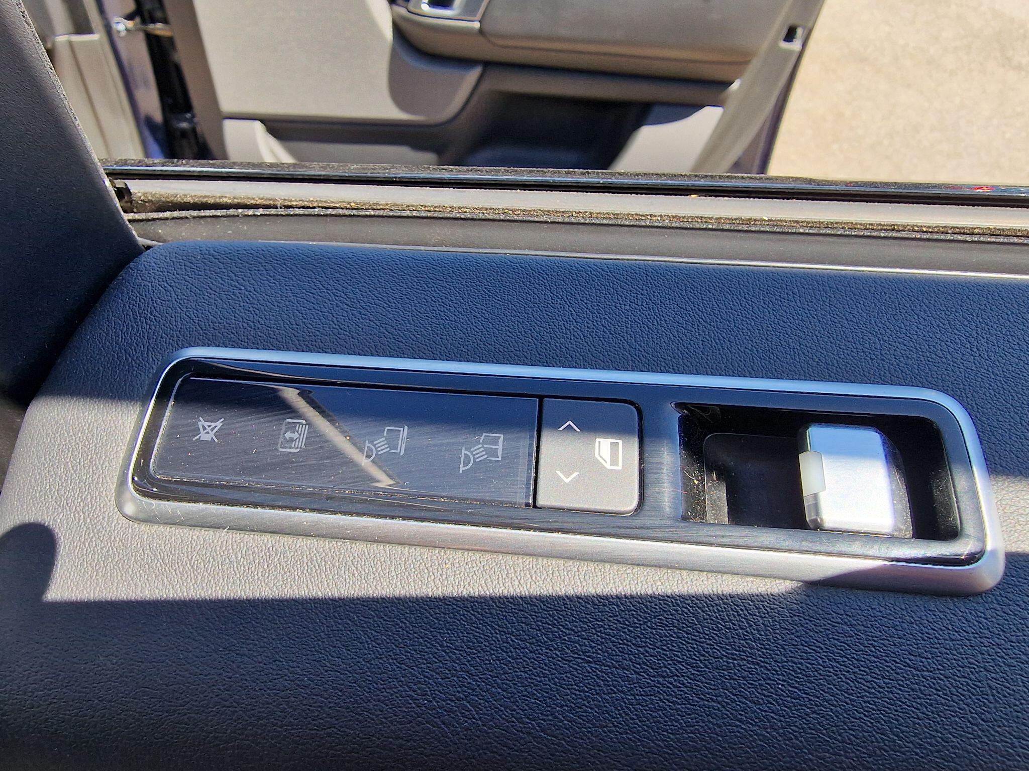 Land Rover Range Rover view 29