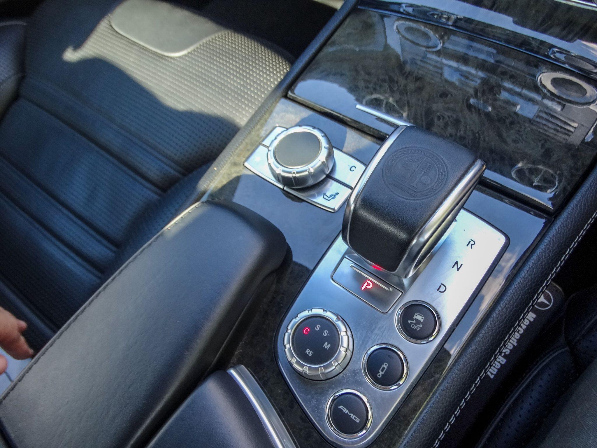 Mercedes-Benz SL view 27