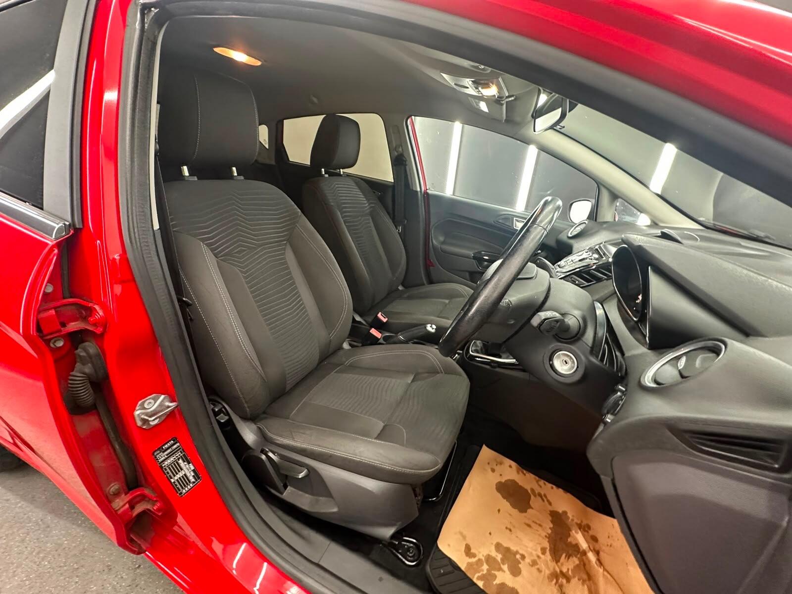 Ford Fiesta view 21