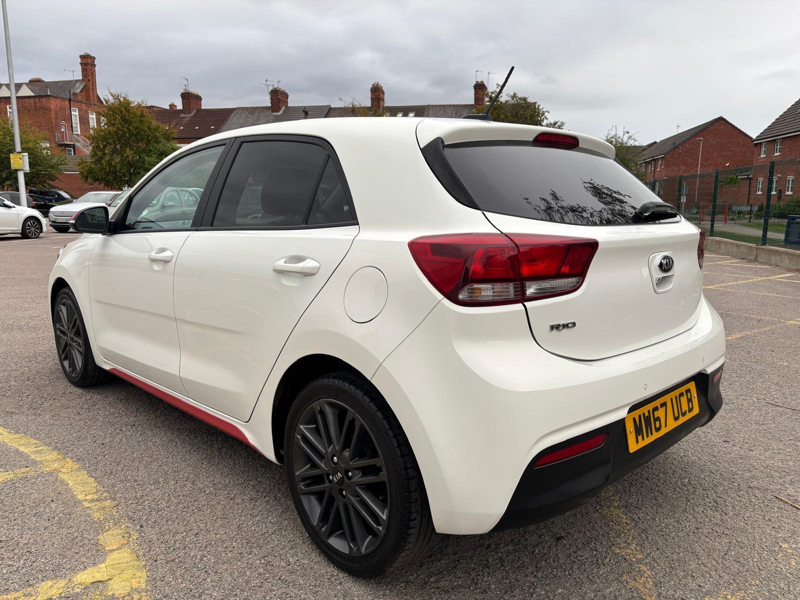 Kia Rio view 4