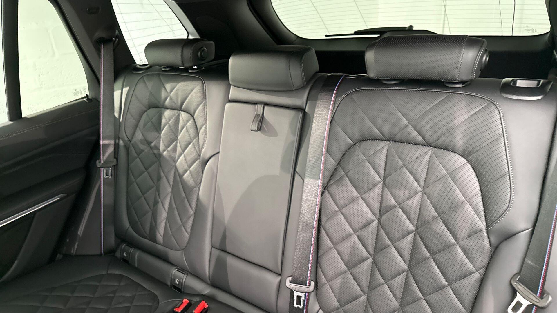 BMW X5 view 12
