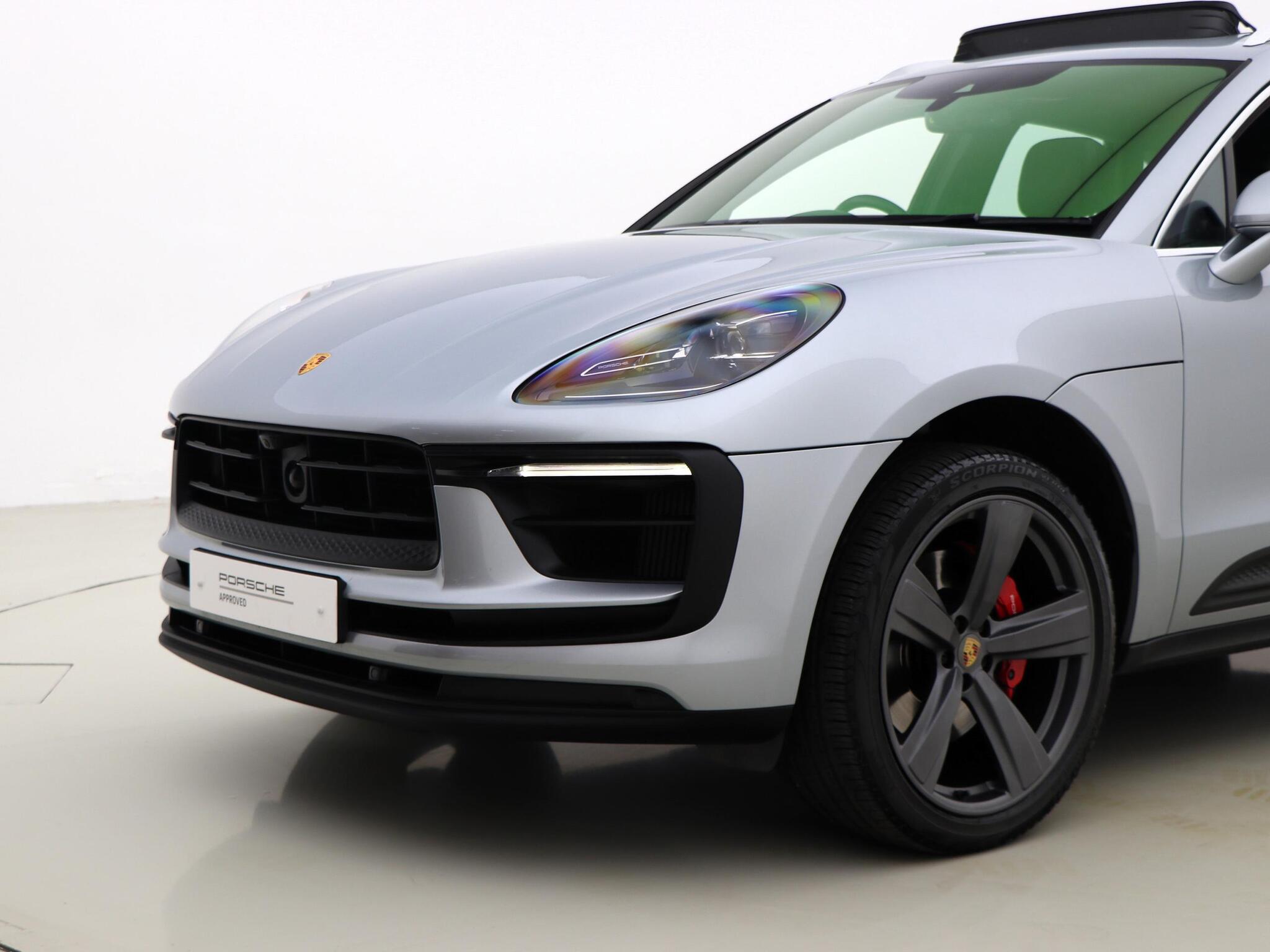 Porsche Macan view 15