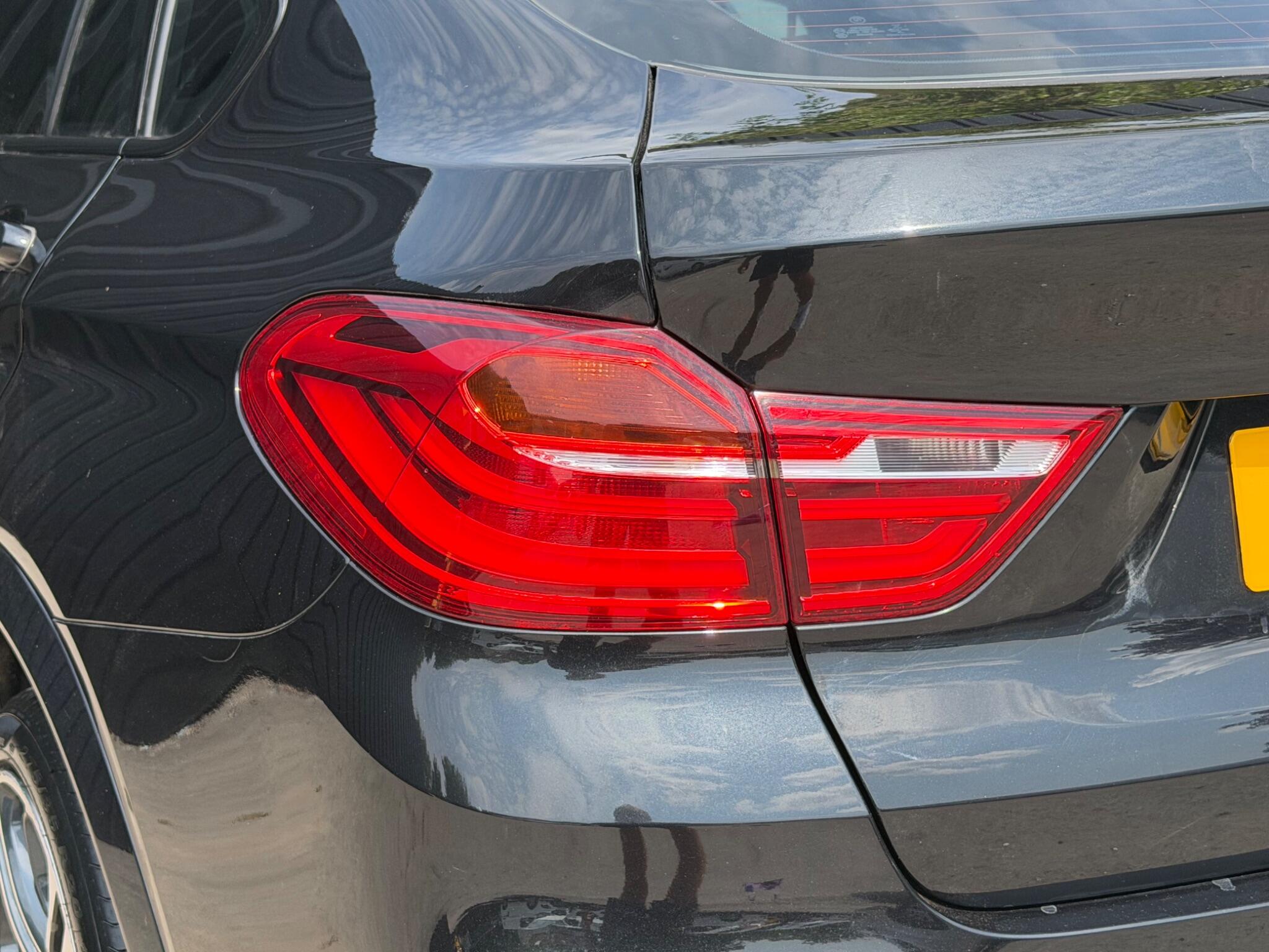 BMW X4 view 58