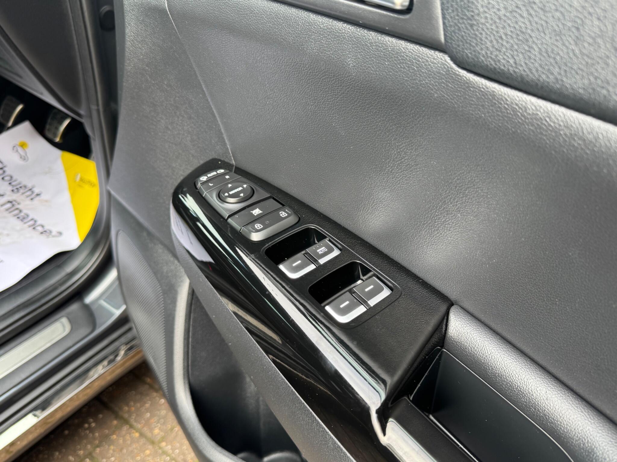 Kia Sportage view 13