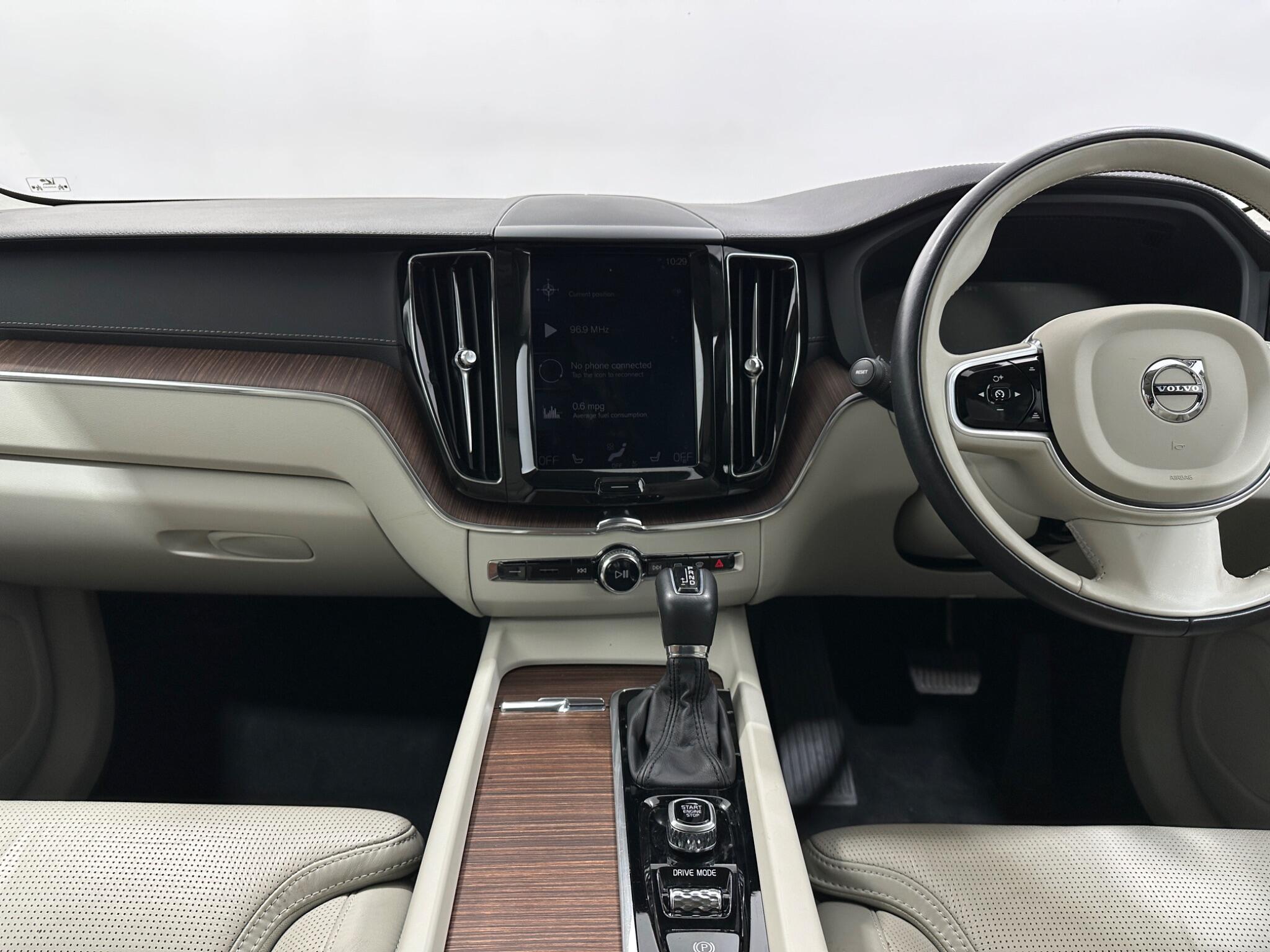 Volvo XC60 view 20