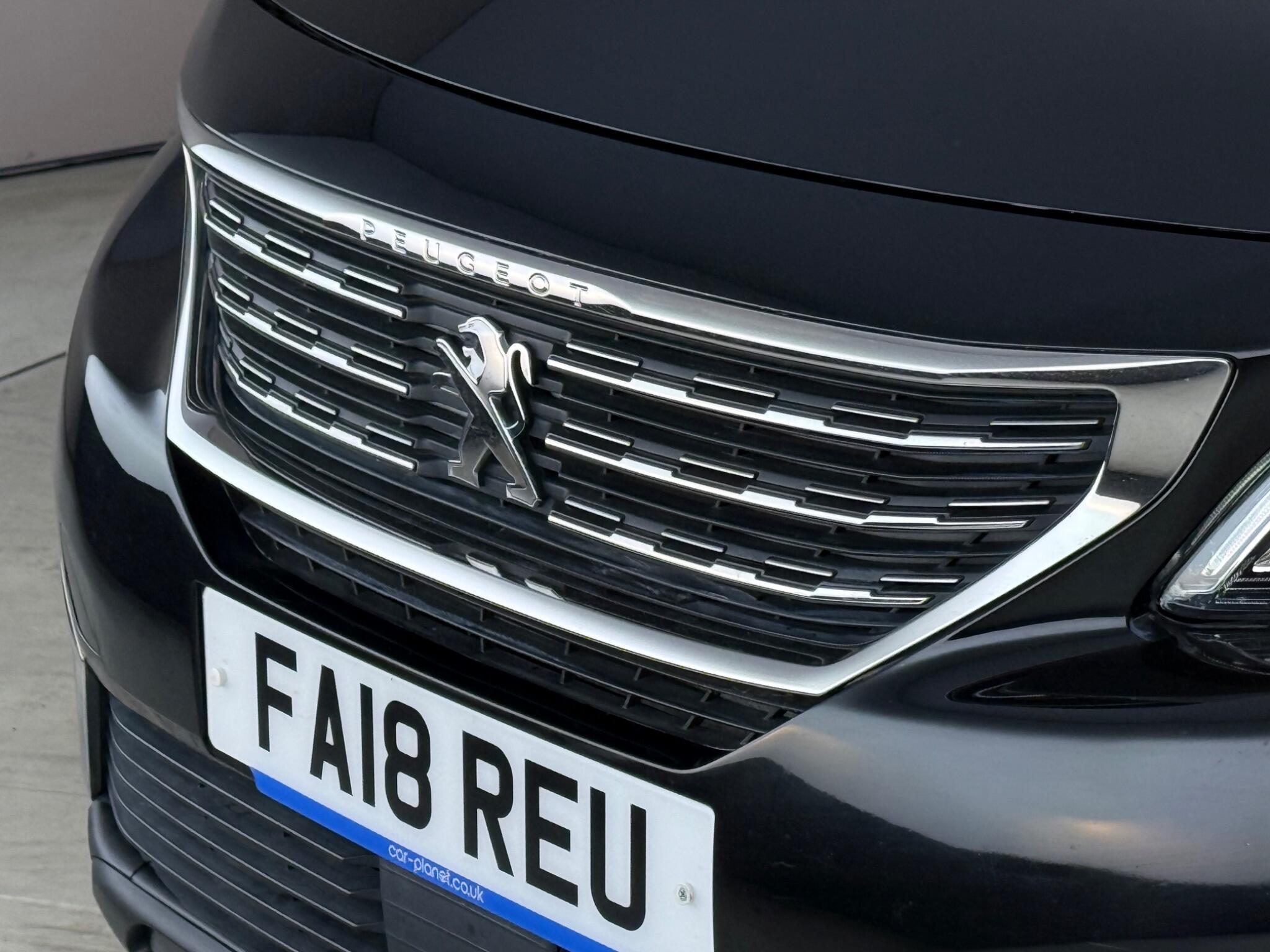 Peugeot 5008 view 30