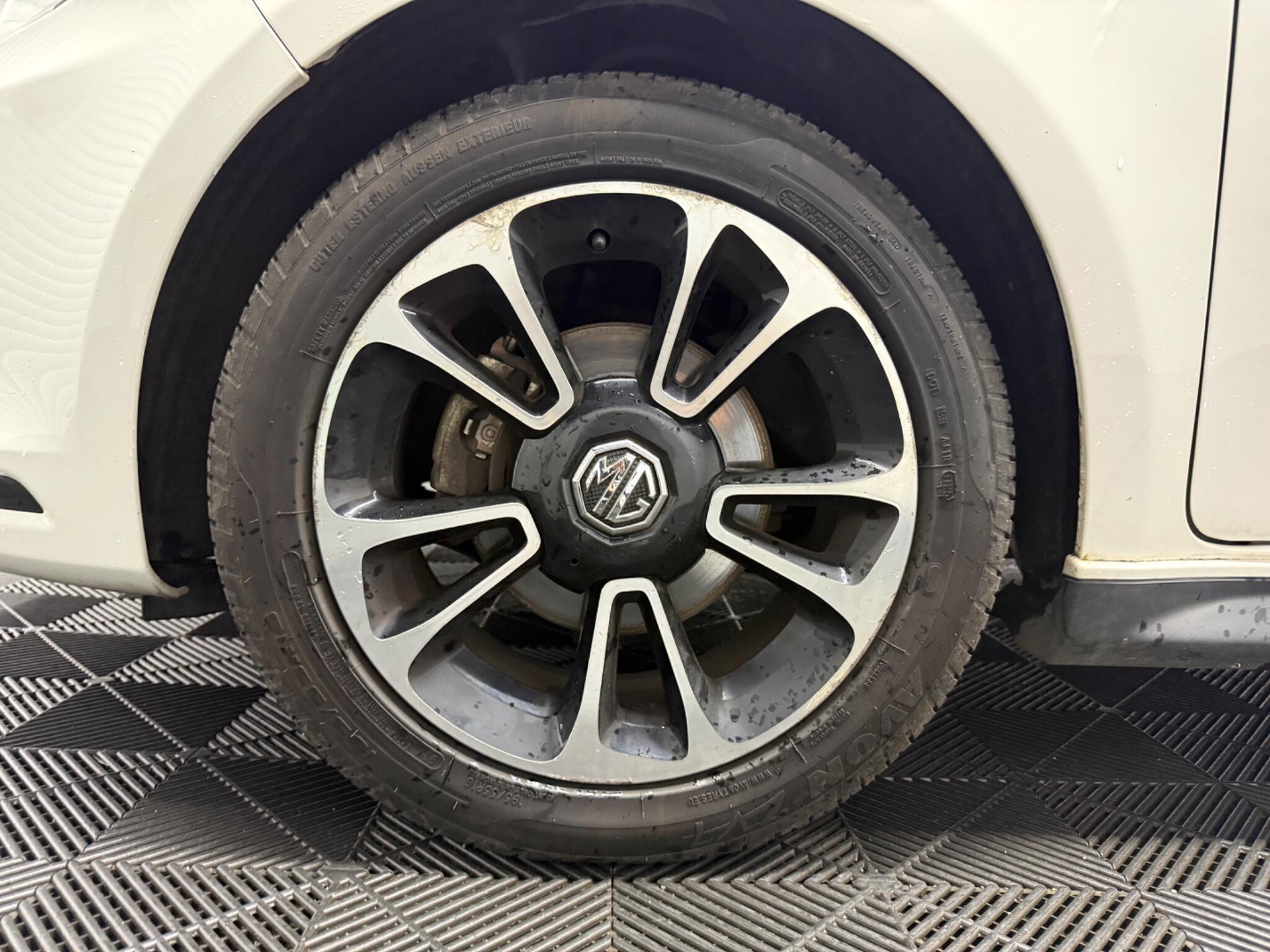 MG MG3 view 19