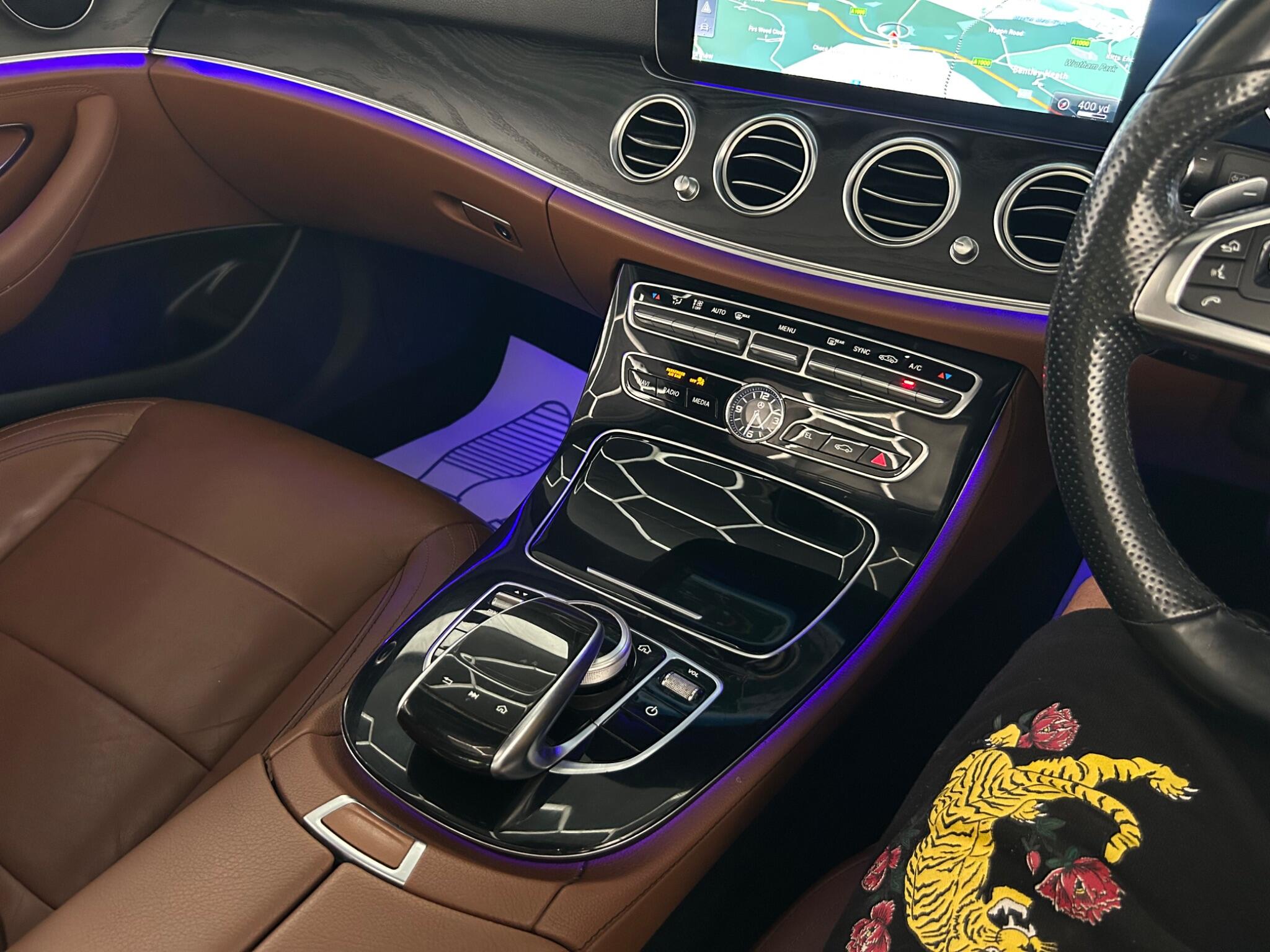 Mercedes-Benz E Class view 9