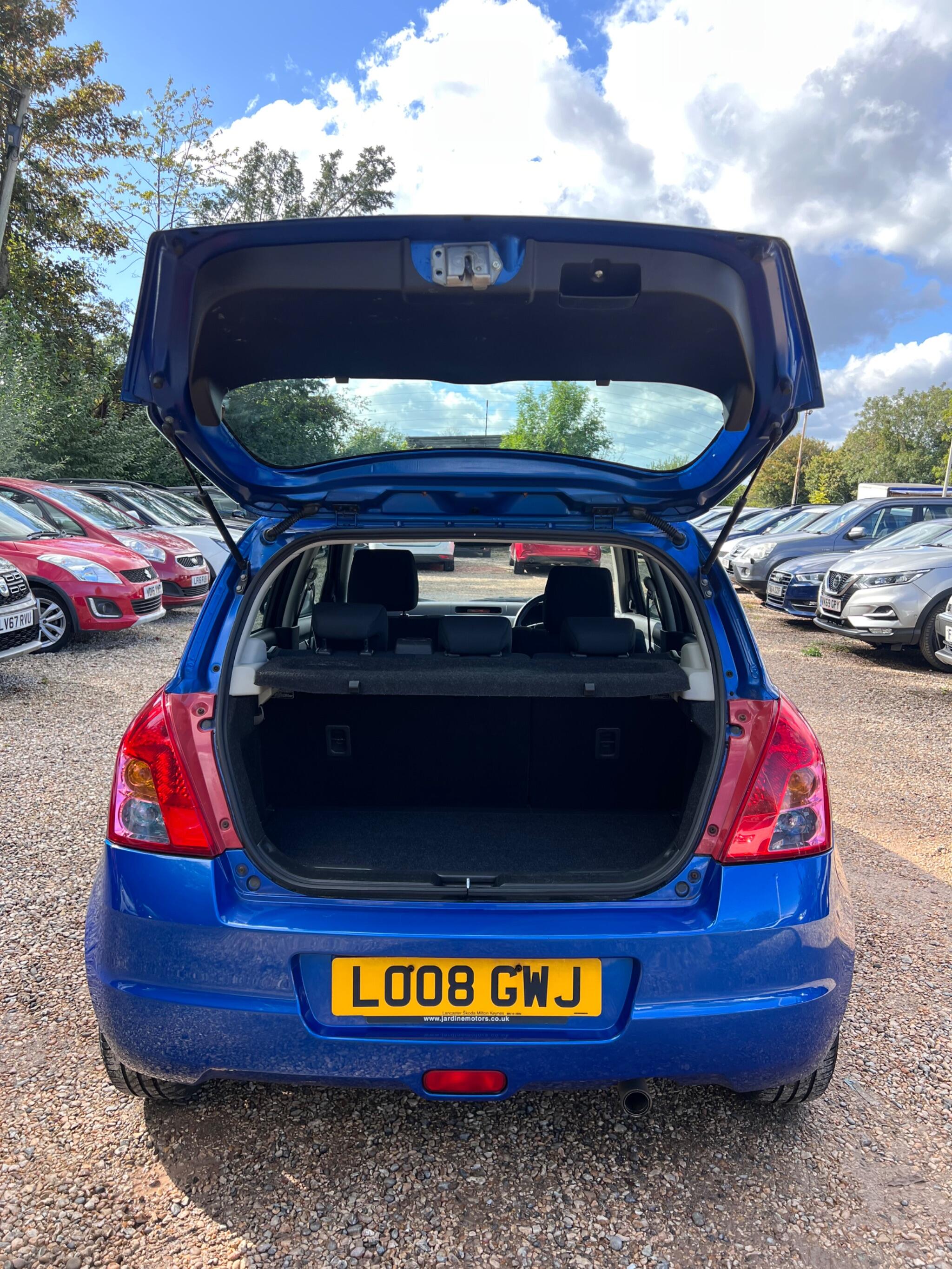 Suzuki Swift view 20