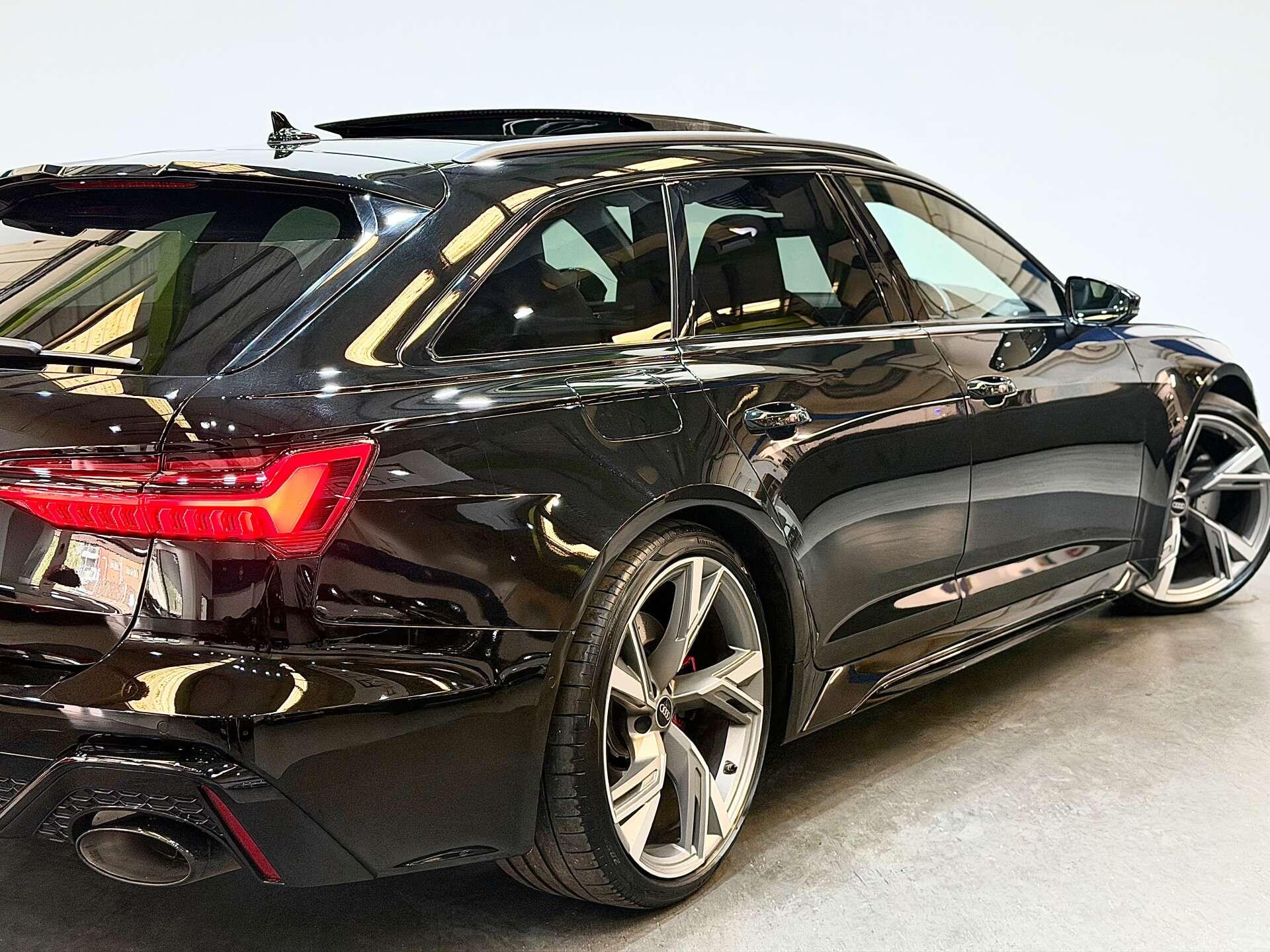 Audi RS6 view 21