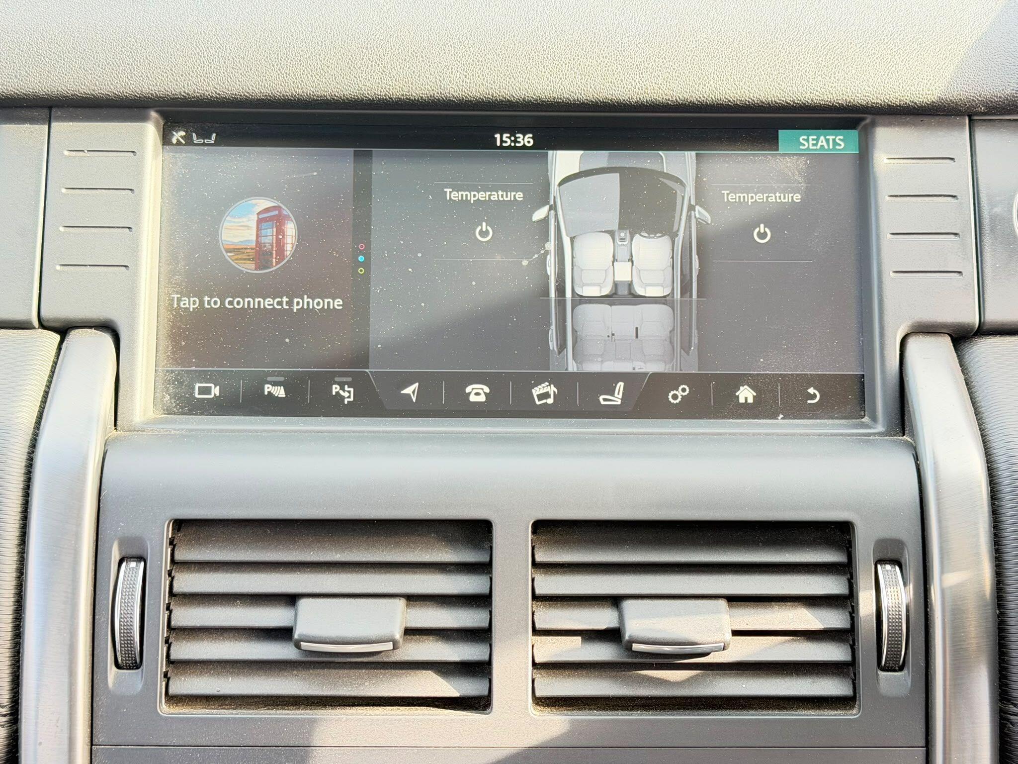 Land Rover Discovery Sport view 28