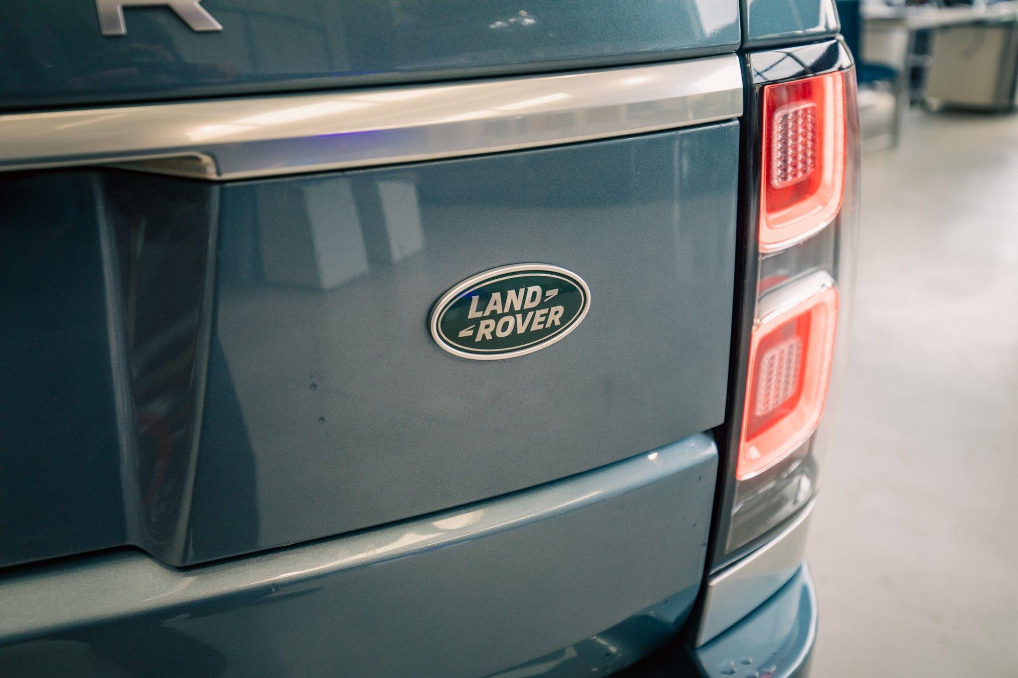 Land Rover Range Rover view 10