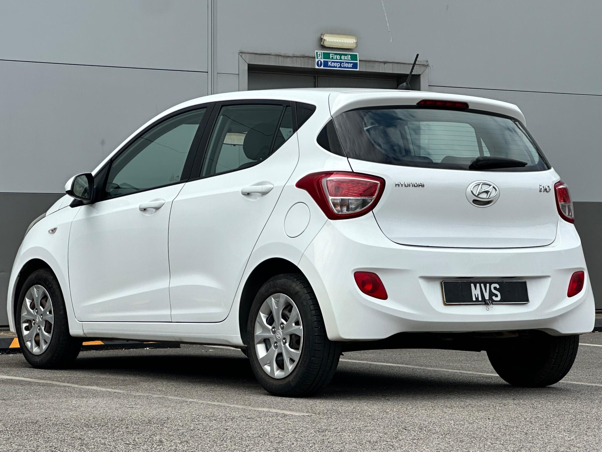 Hyundai I10 view 5