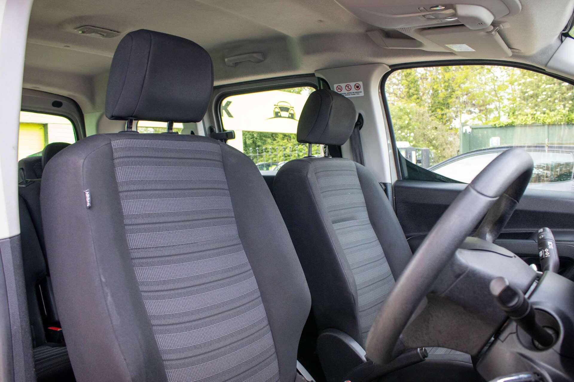 Vauxhall Combo Life view 8