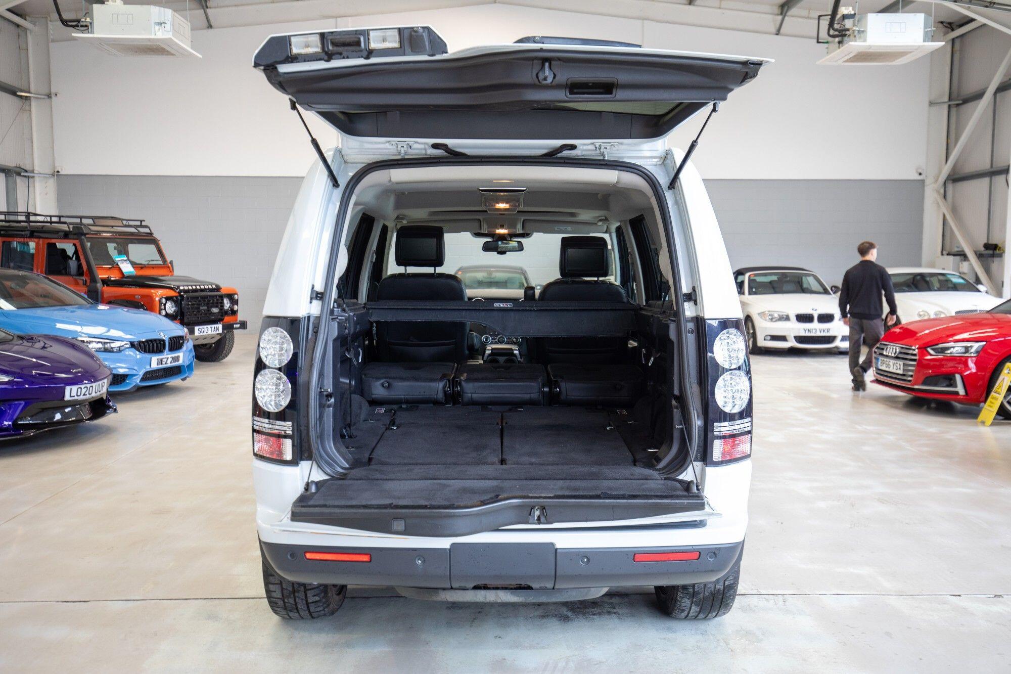 Land Rover Discovery view 42