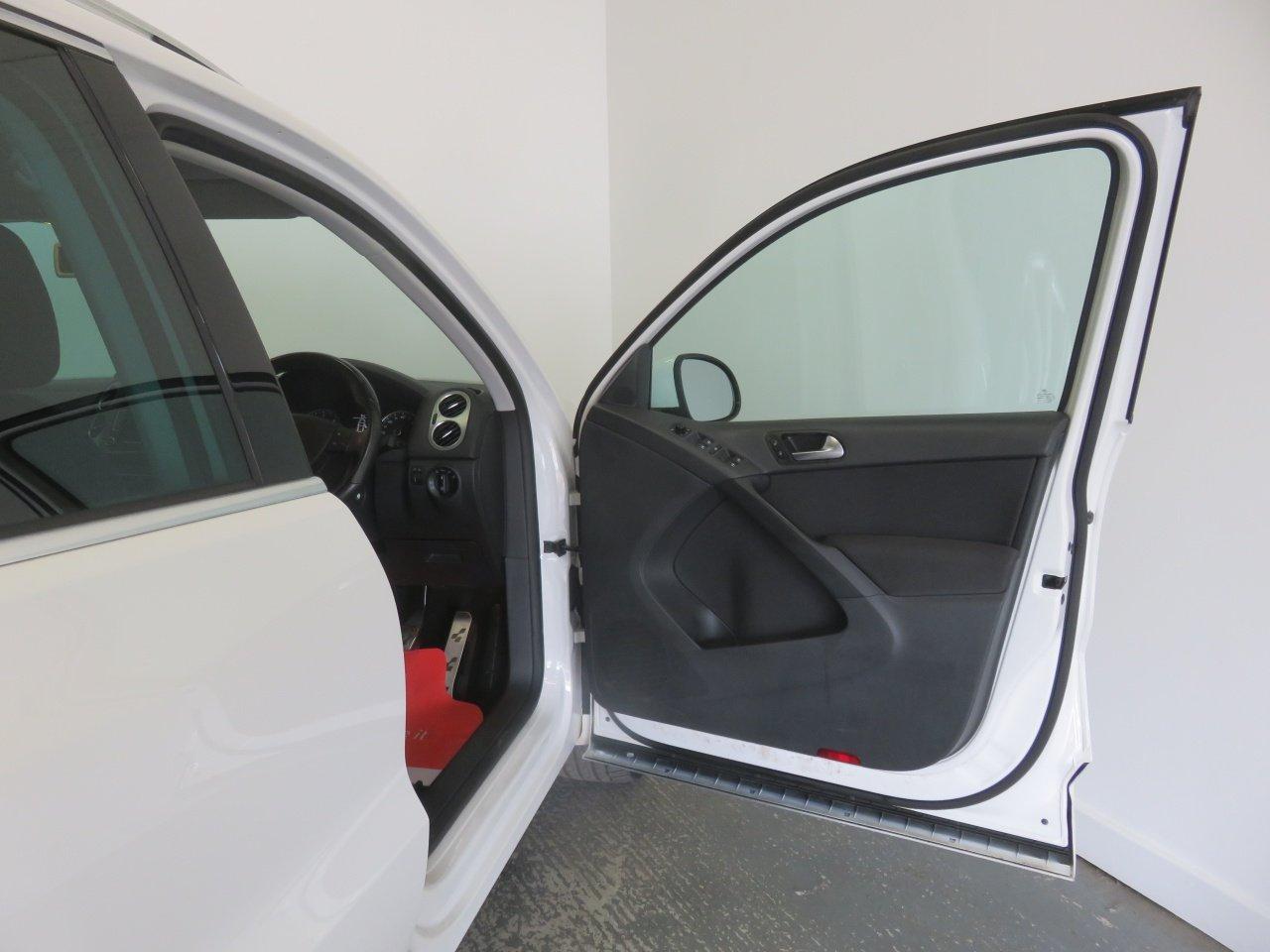 Volkswagen Tiguan view 26