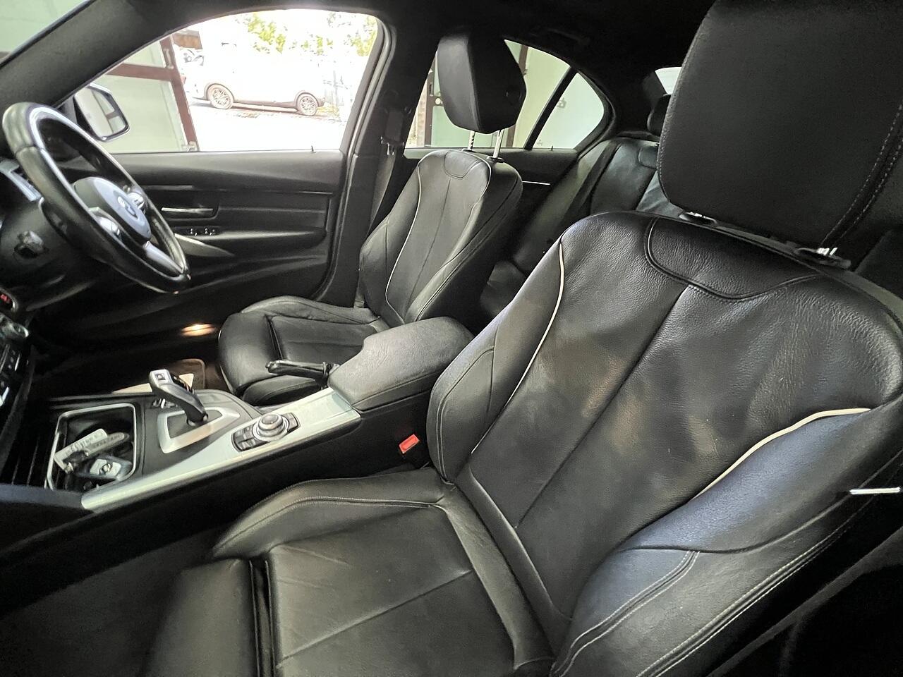 BMW 3 Series view 18