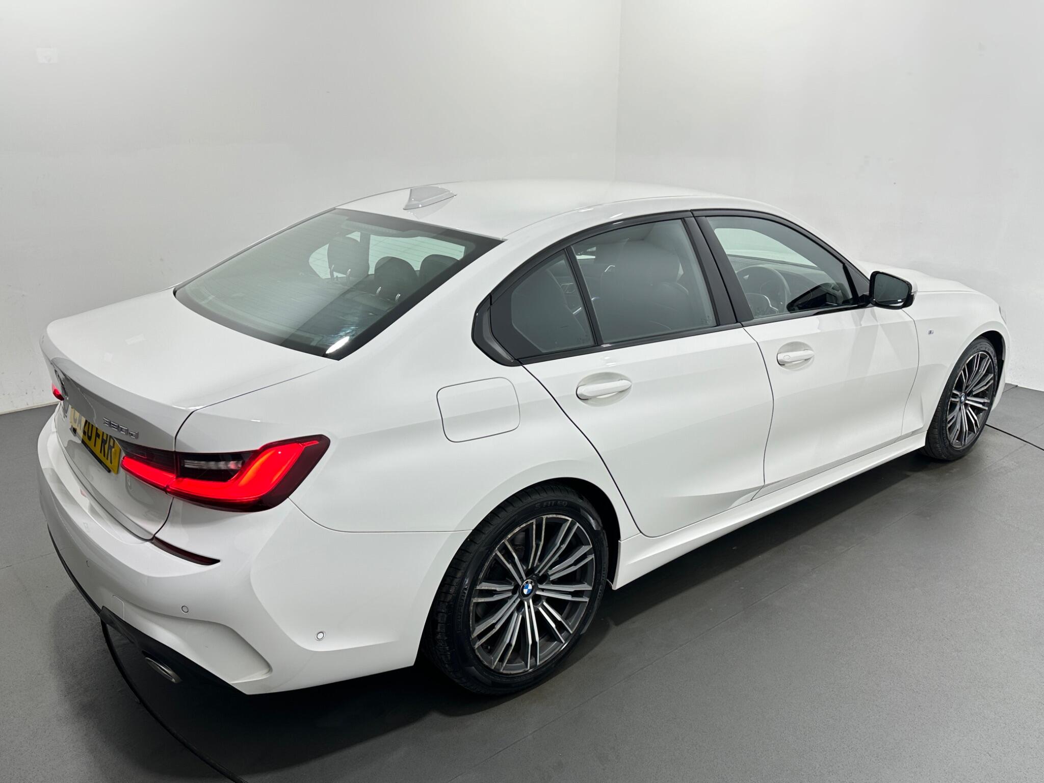 BMW 3 Series view 54