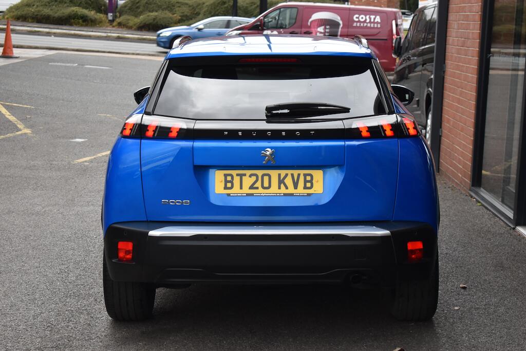 Peugeot 2008 view 8