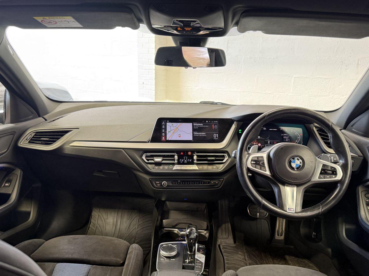 BMW 1 Series view 33