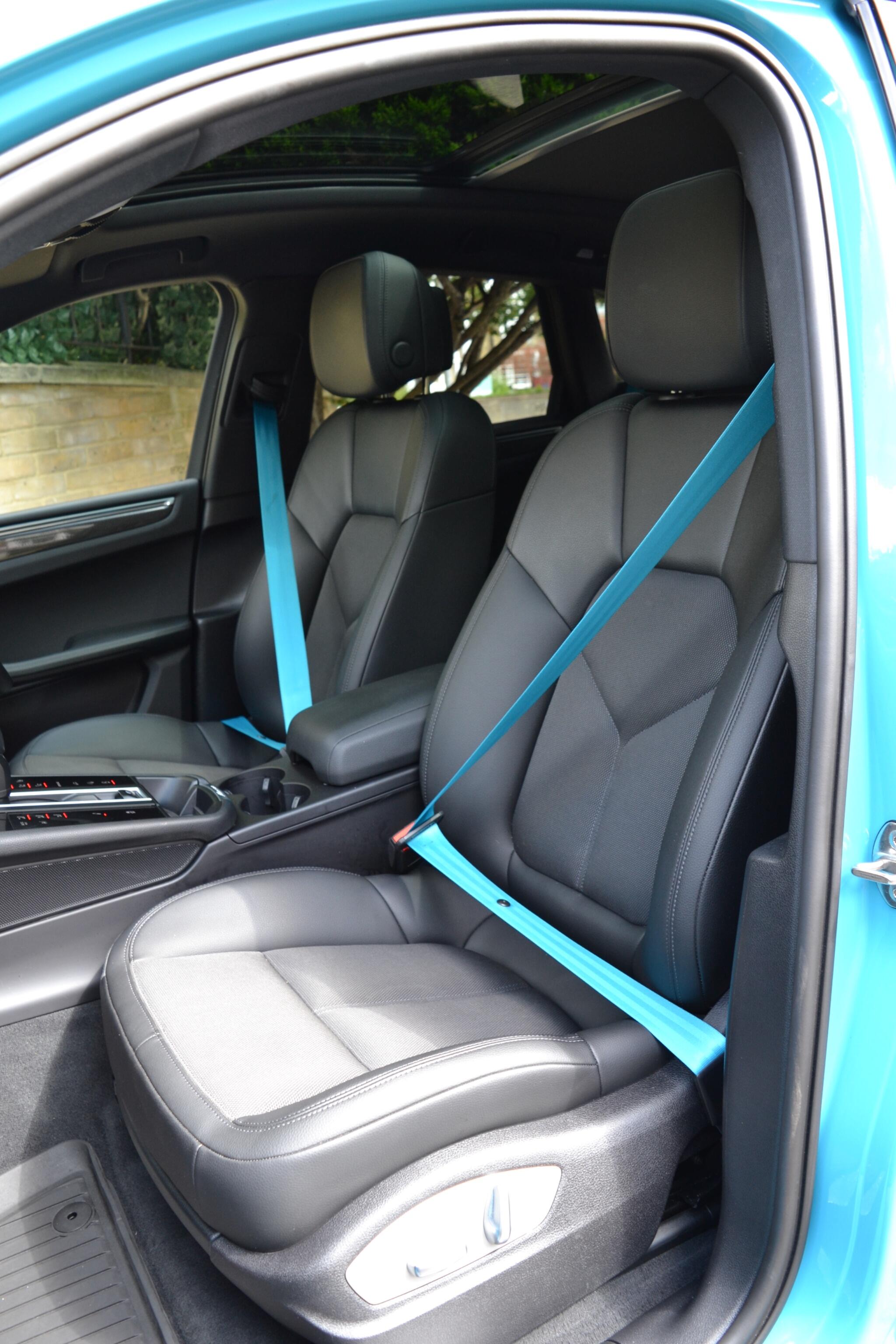 Porsche Macan view 23