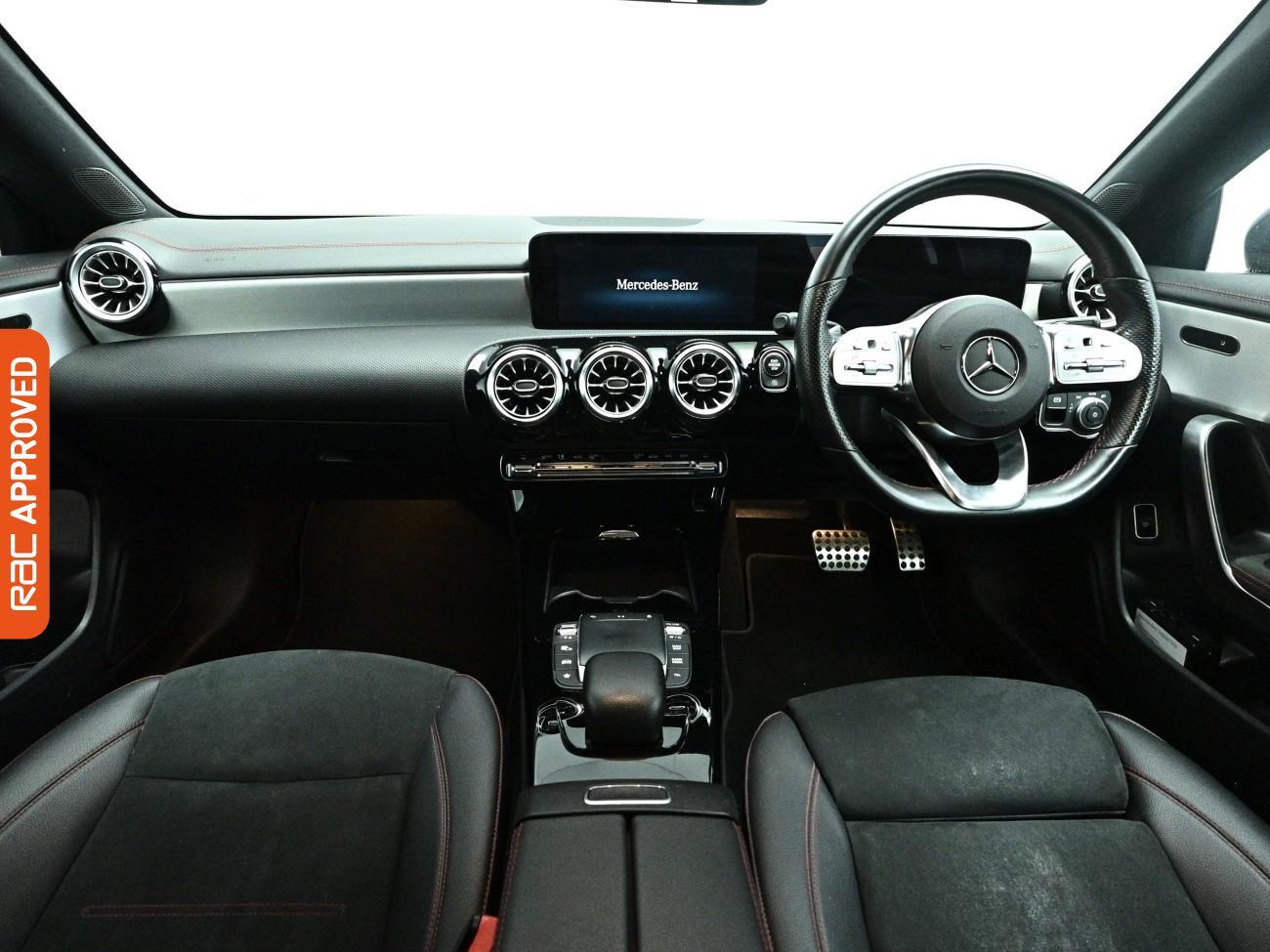 Mercedes-Benz Cla view 2
