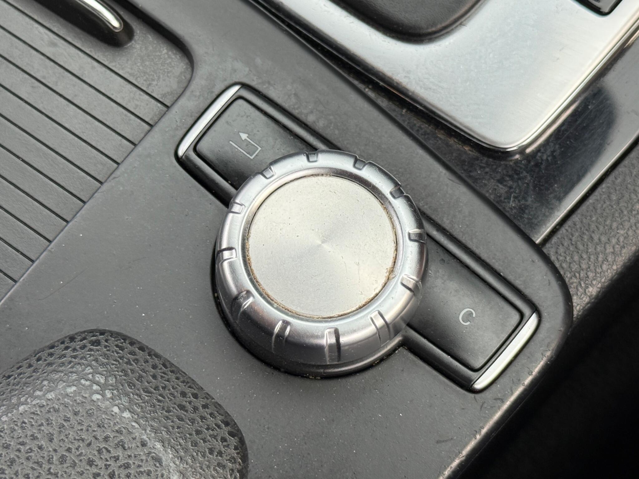 Mercedes-Benz C Class - Image 52