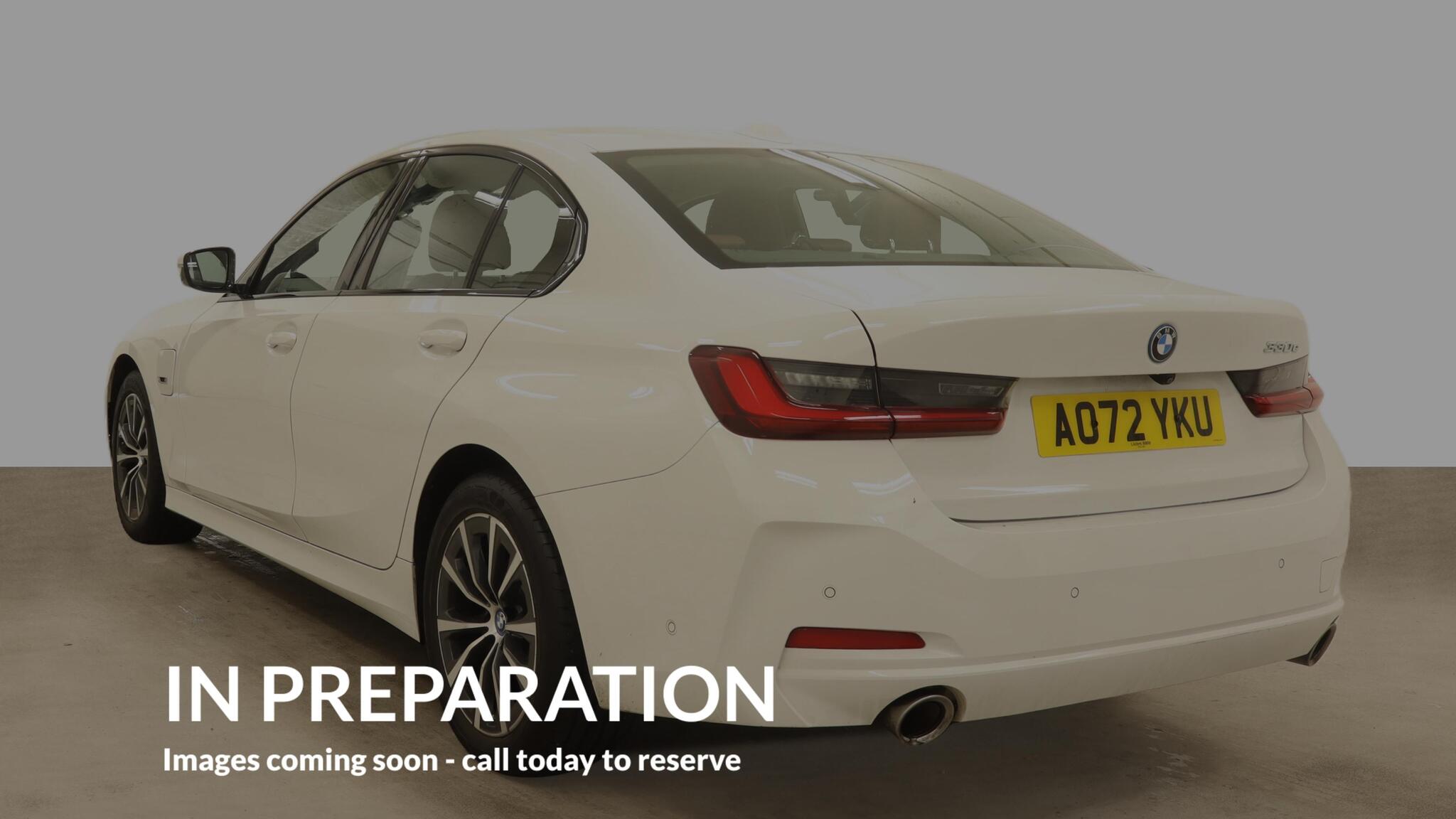 BMW 3 Series view 3