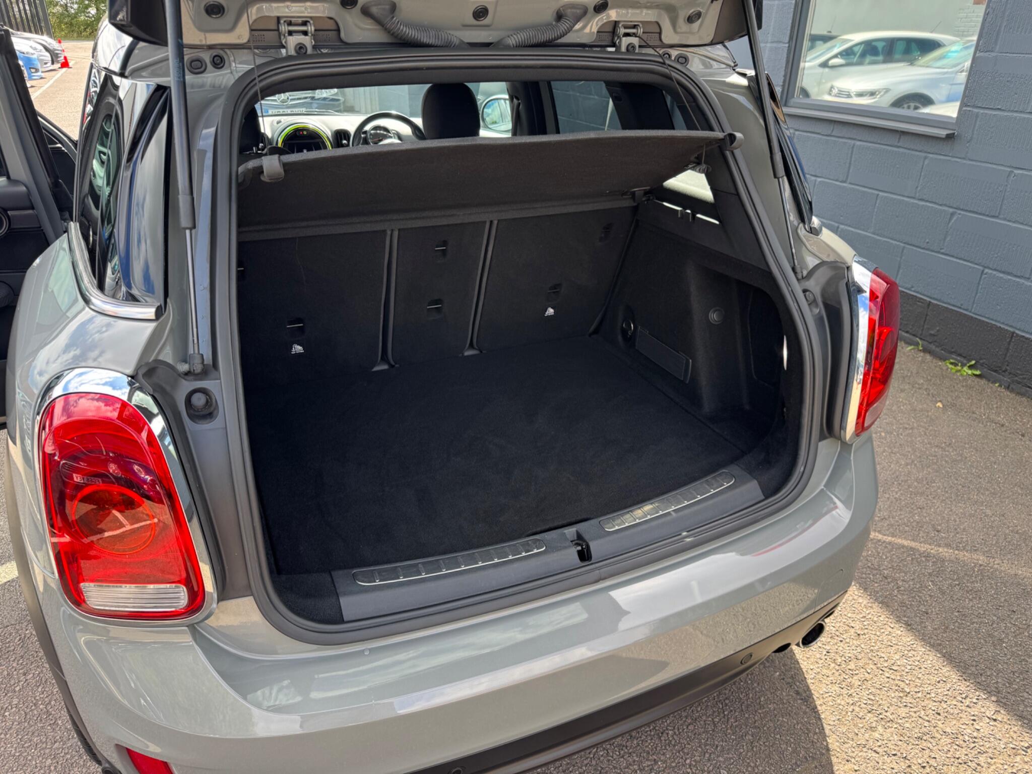 Mini Countryman view 39