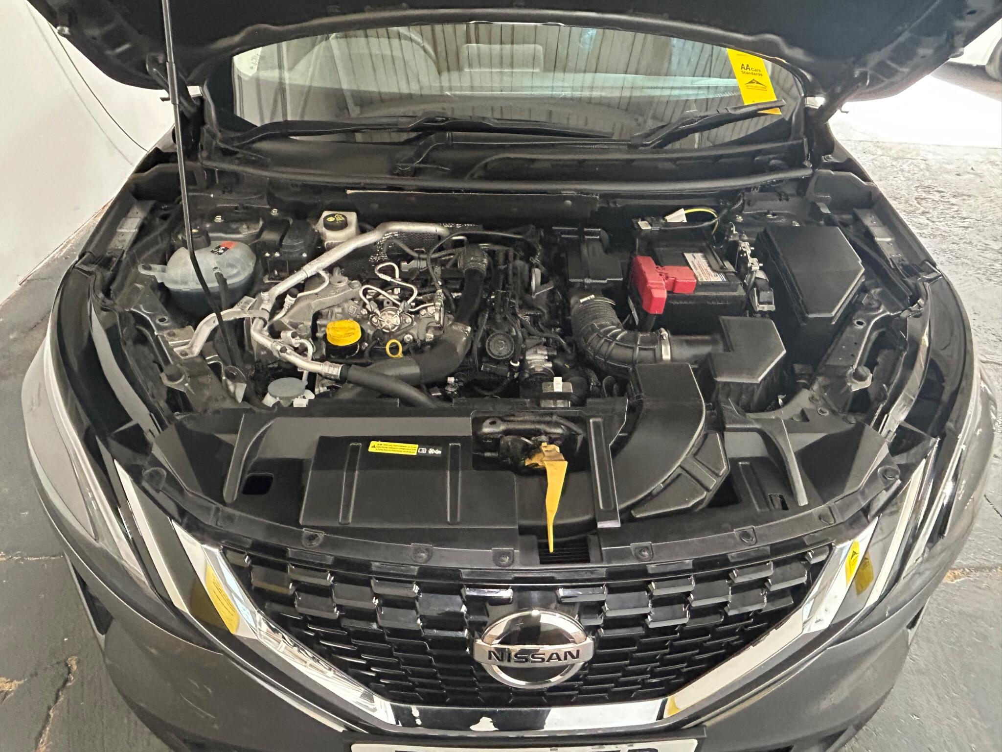 2021 Nissan Qashqai 1.3 DIG-T MHEV Acenta Premium Euro 6 (s/s) 5dr • 21,764 miles image 27