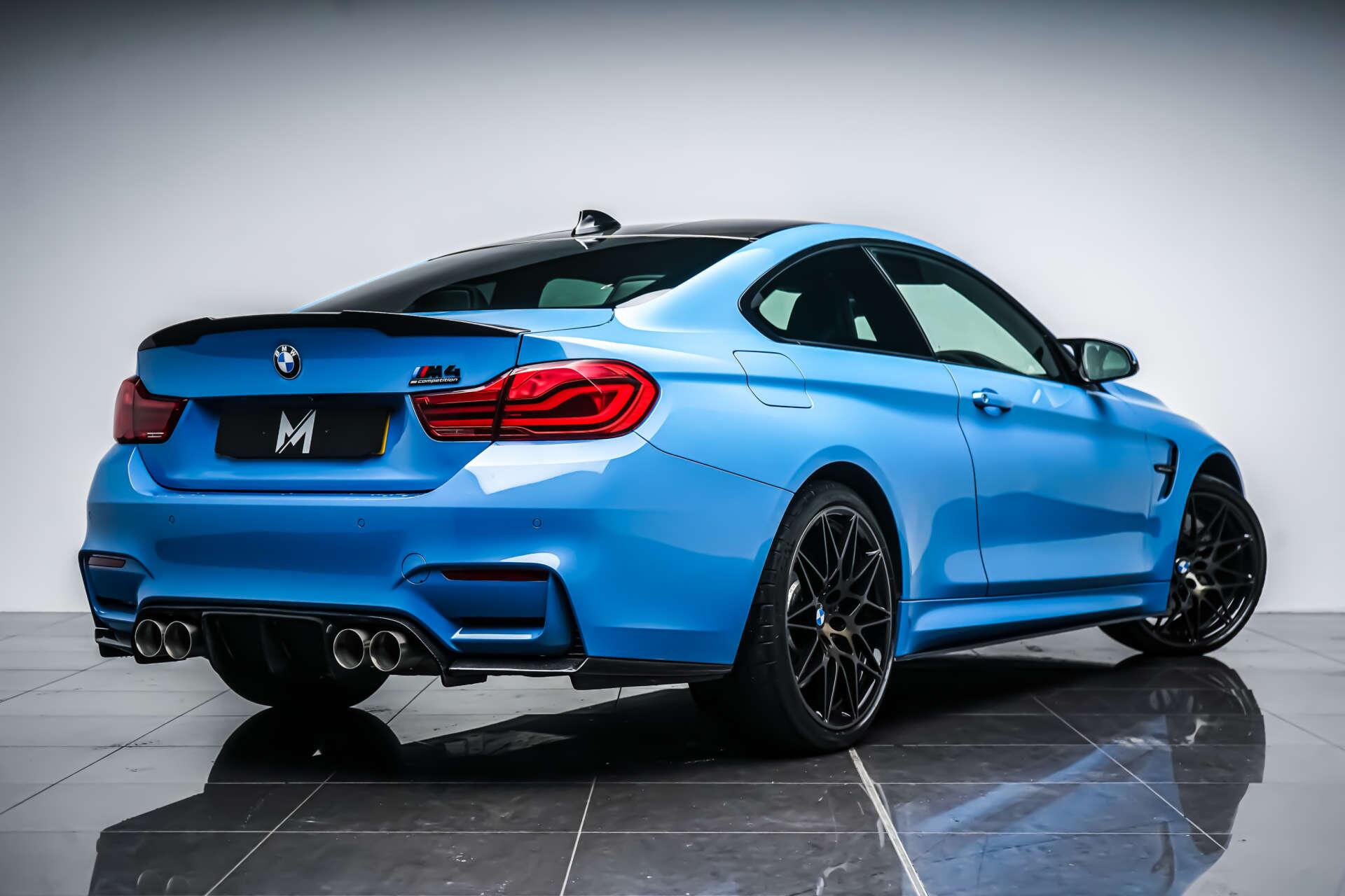 BMW M4 view 18