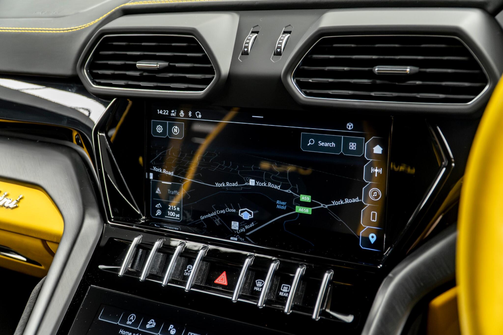 Lamborghini Urus view 24