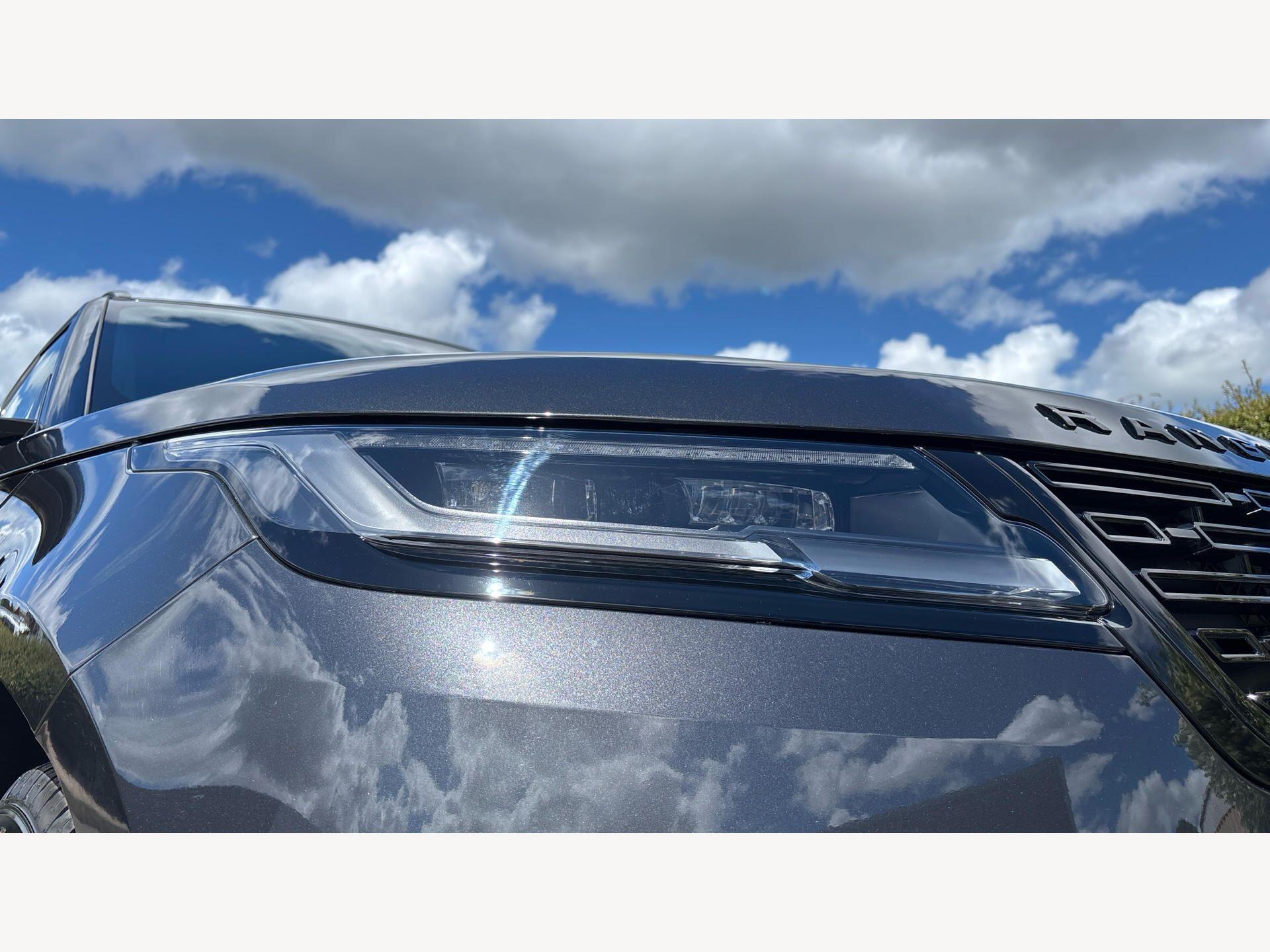 Land Rover Range Rover Velar view 21
