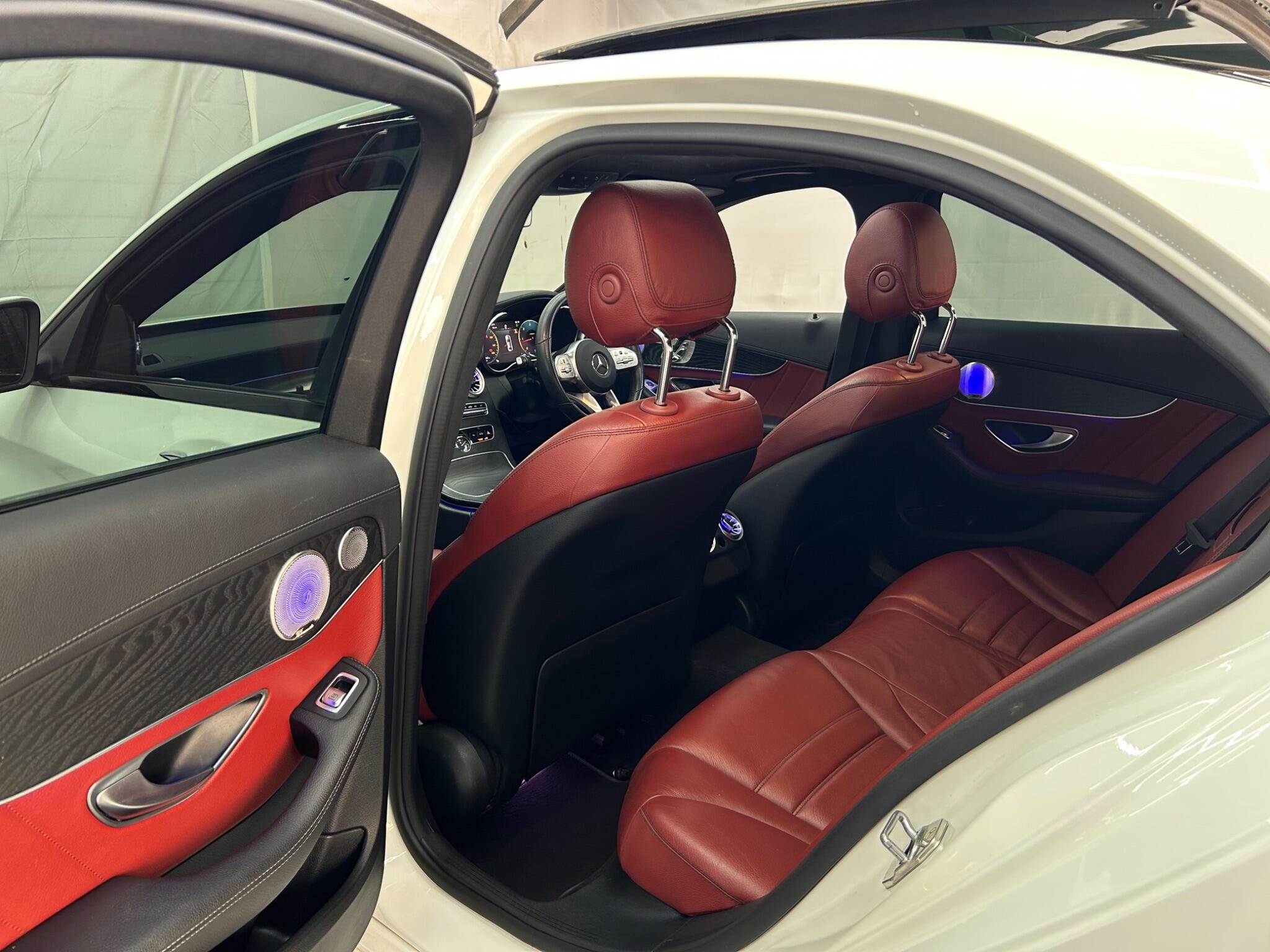 Mercedes-Benz C-Class view 24