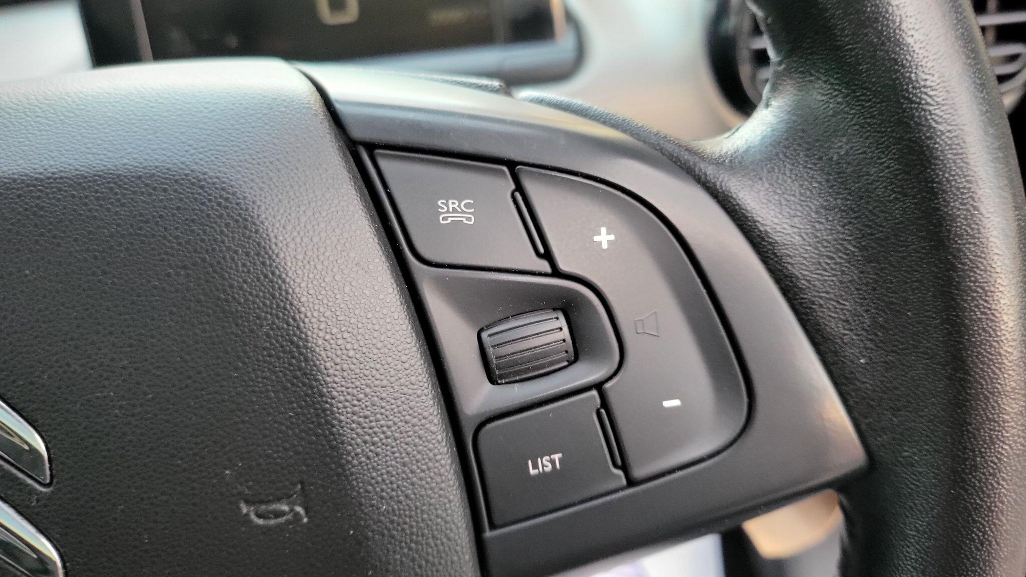 Citroen C4 Cactus view 15