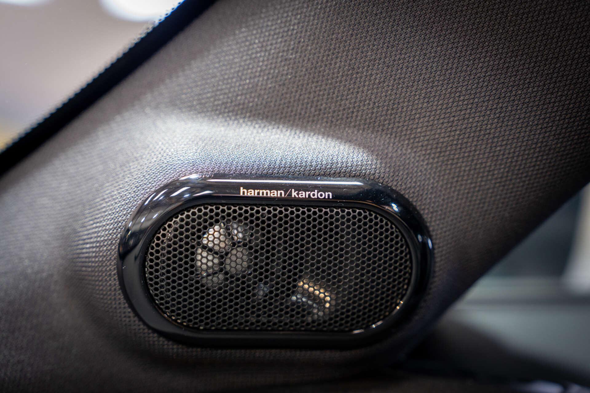 Mini Cooper view 29