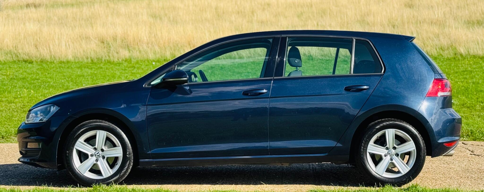 2015 Volkswagen Golf image 8
